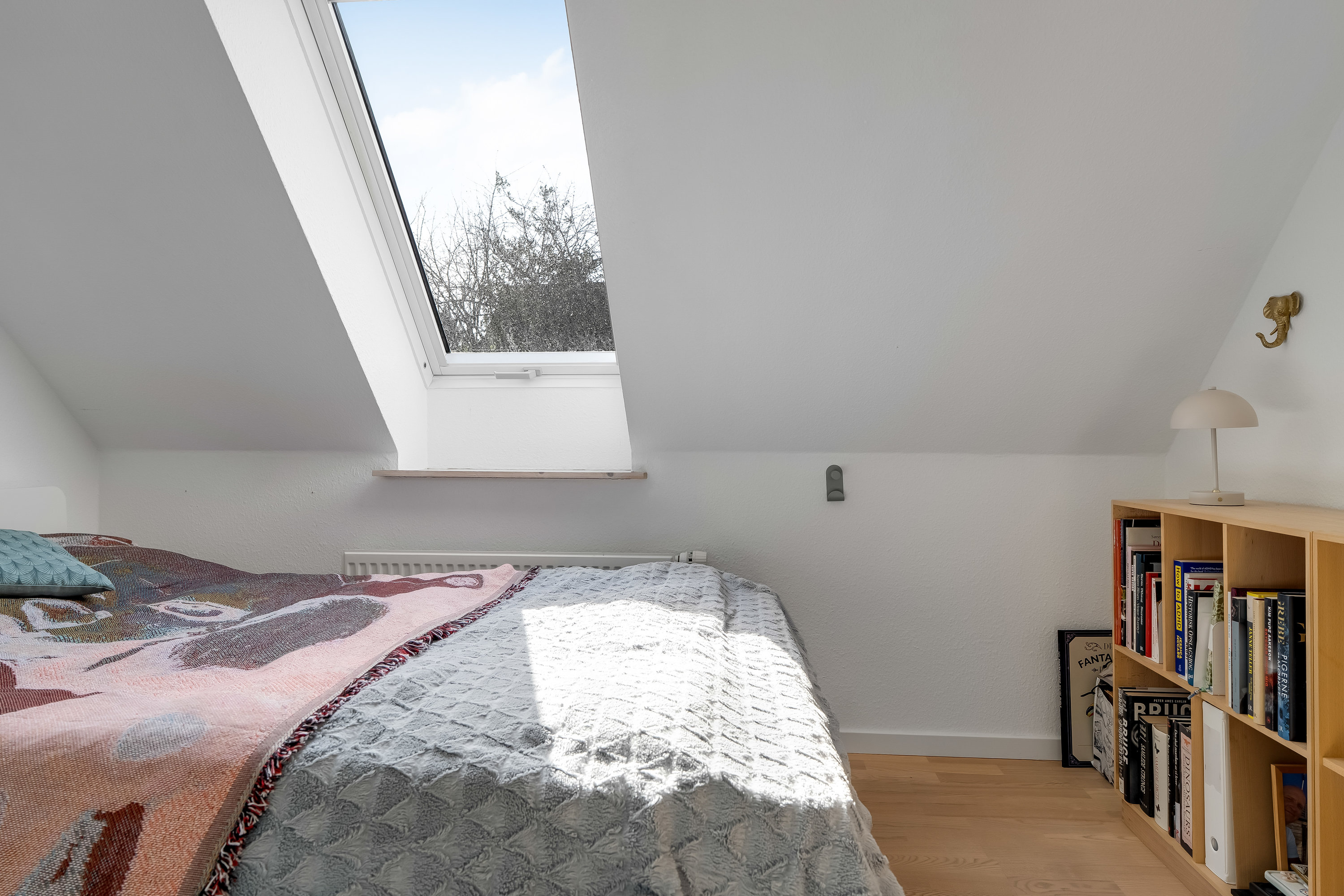 Fremhævet soveværelse billede i fuldskærmstilstand. Billede af Københavnsvej 6F, 3400 Hillerød