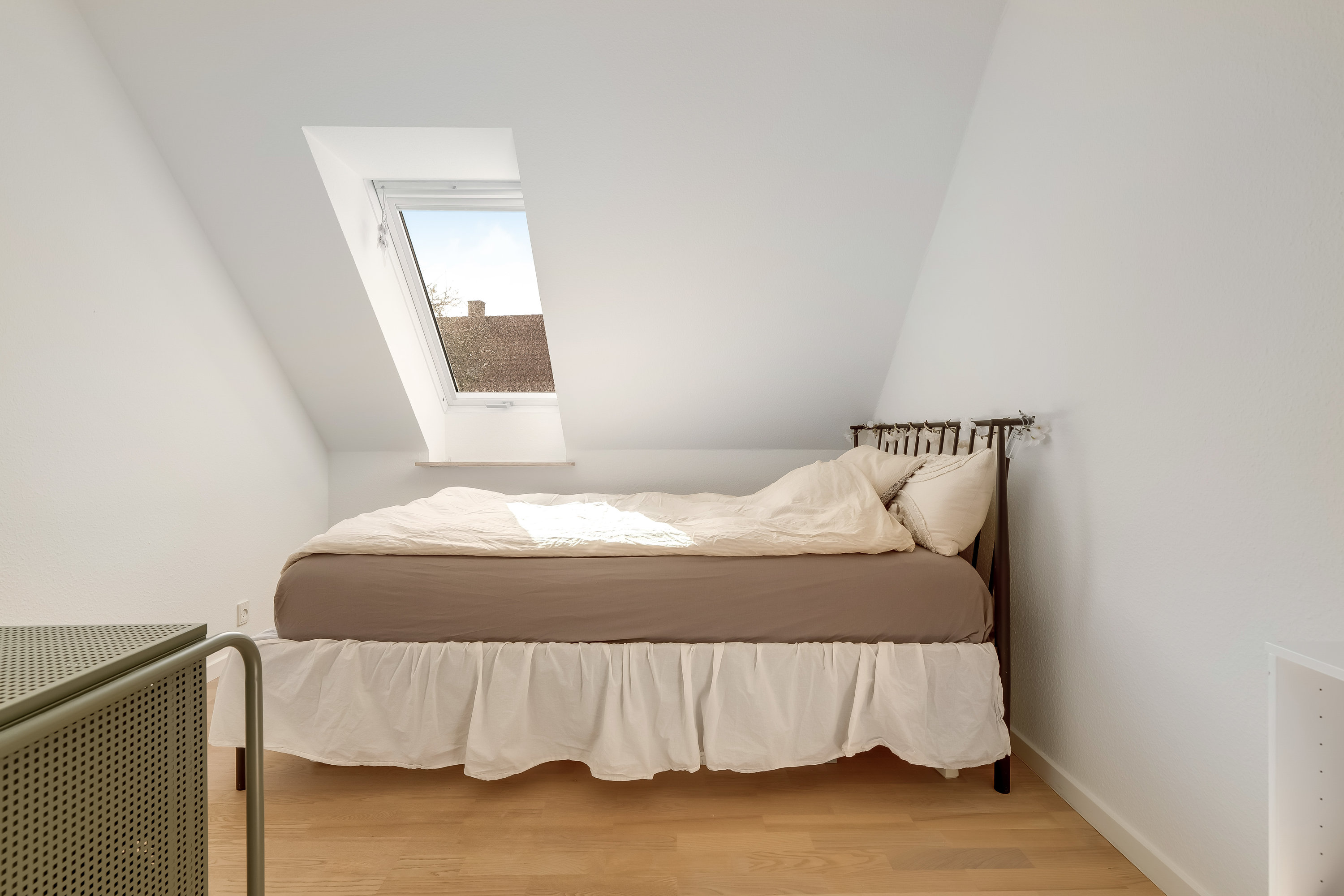 Fremhævet soveværelse billede i fuldskærmstilstand. Billede af Københavnsvej 6F, 3400 Hillerød