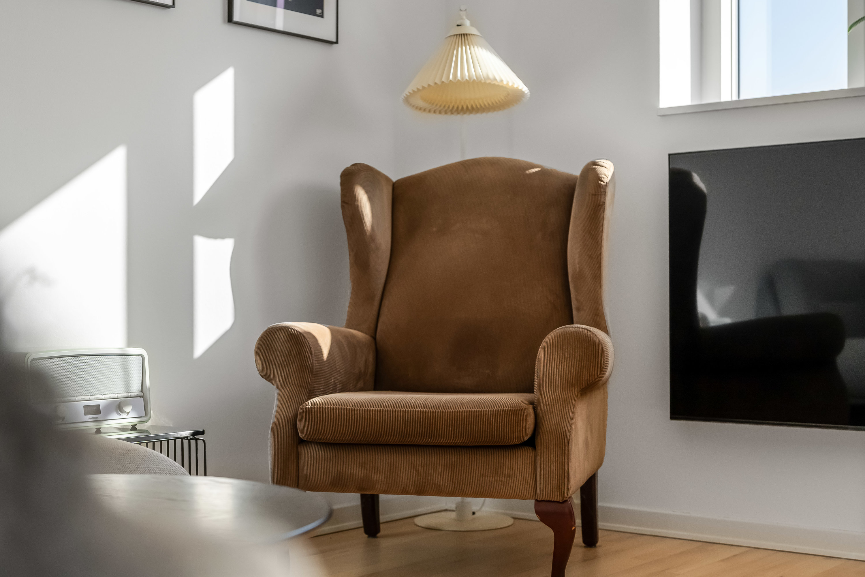 Fremhævet stue billede i fuldskærmstilstand. Billede af Regnbuen 82, 3400 Hillerød