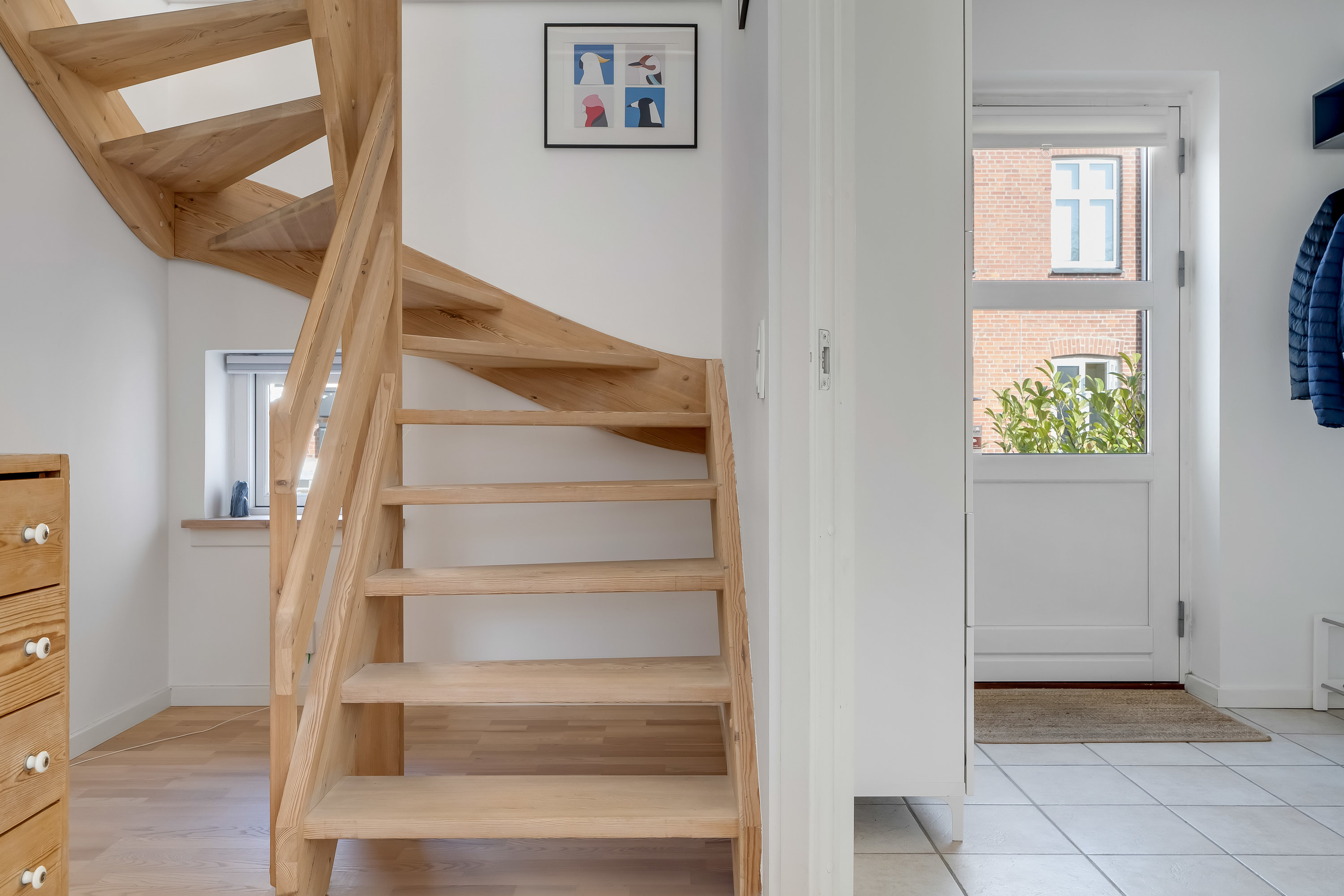 Fremhævet trappe billede i fuldskærmstilstand. Billede af Københavnsvej 6F, 3400 Hillerød