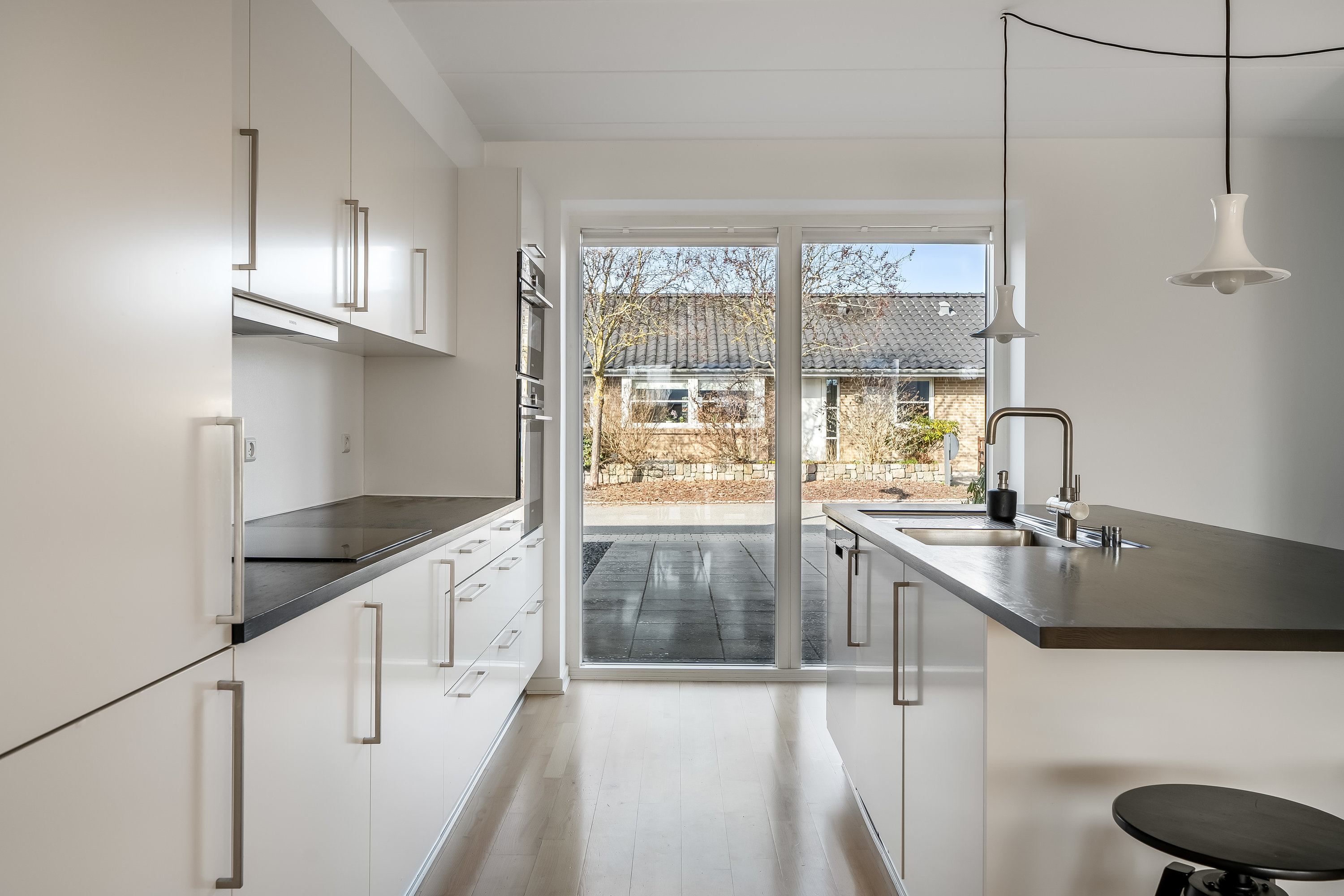 Fremhævet køkken billede i fuldskærmstilstand. Billede af Regnbuen 82, 3400 Hillerød