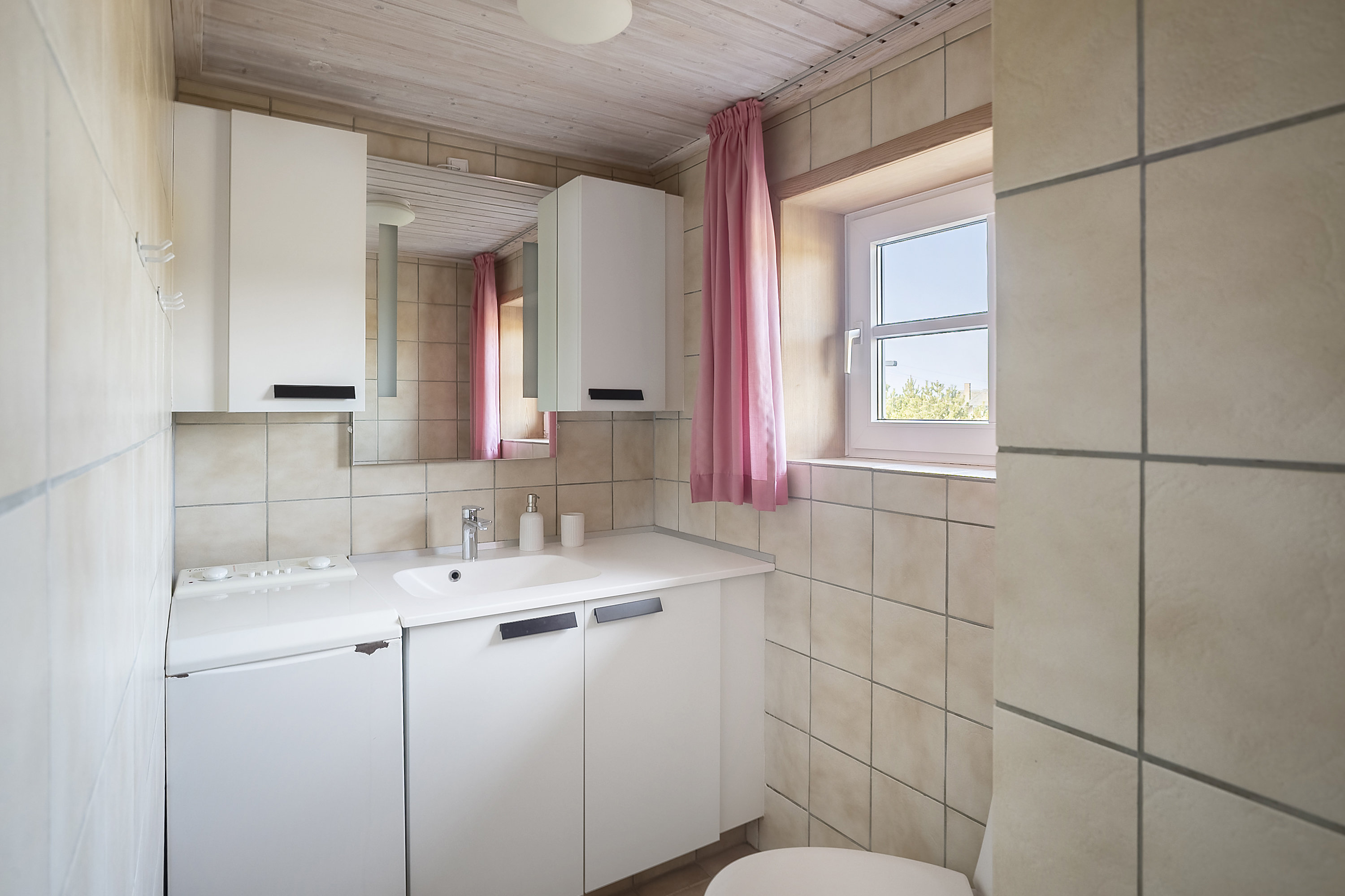 Fremhævet badeværelse billede i fuldskærmstilstand. Billede af Gaffelbjergvej 75, Husby, 6990 Ulfborg