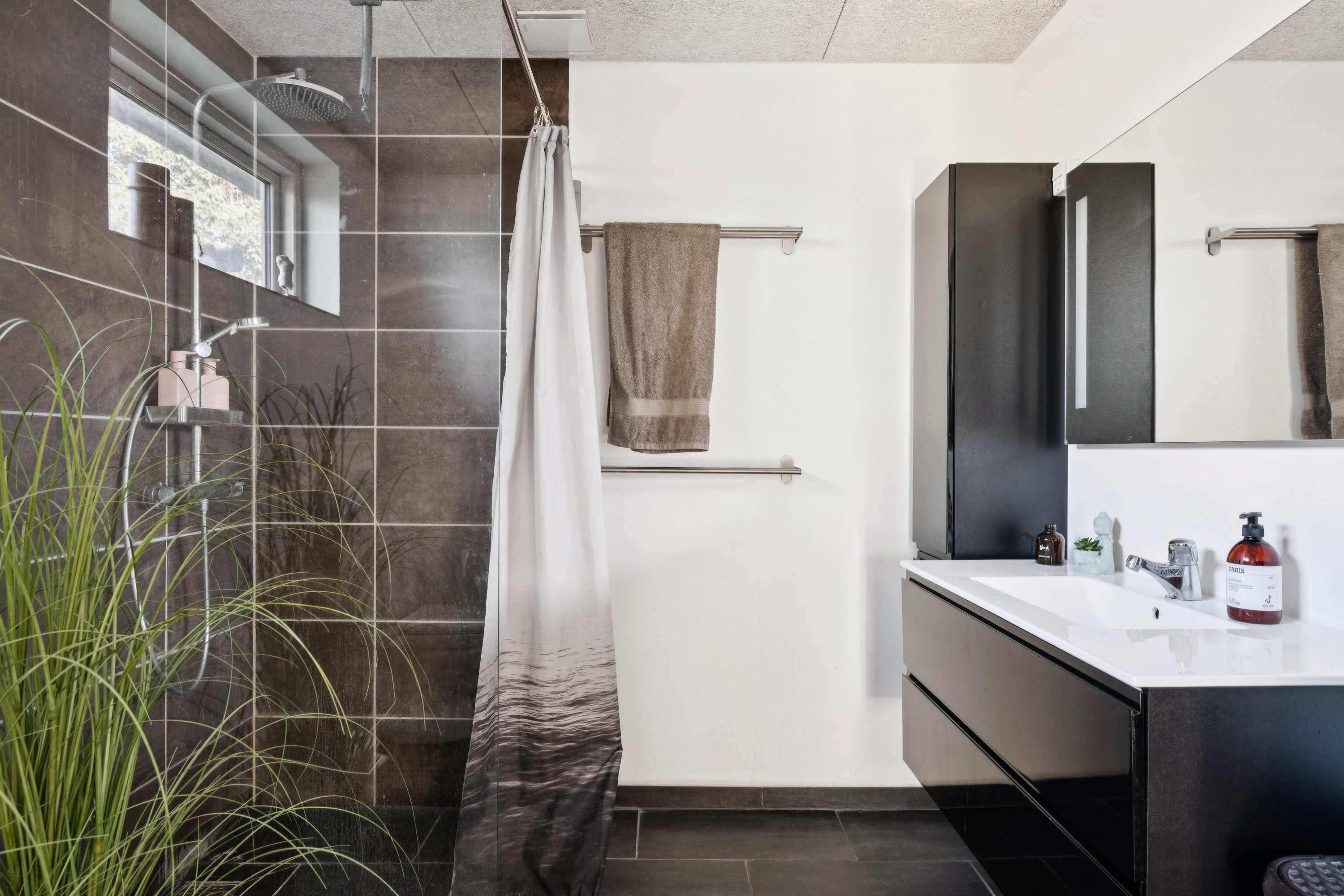 Fremhævet  billede i fuldskærmstilstand. Billede af Fyrreparken 31, 8961 Allingåbro