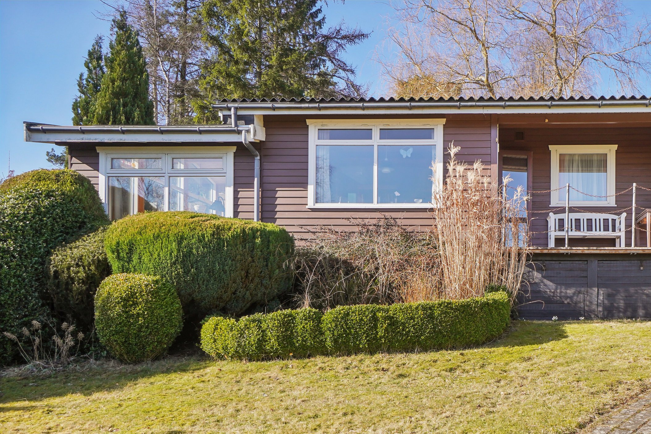 Fremhævet set fra vejen billede i fuldskærmstilstand. Billede af Skovspurvevej 19, Kregme, 3300 Frederiksværk