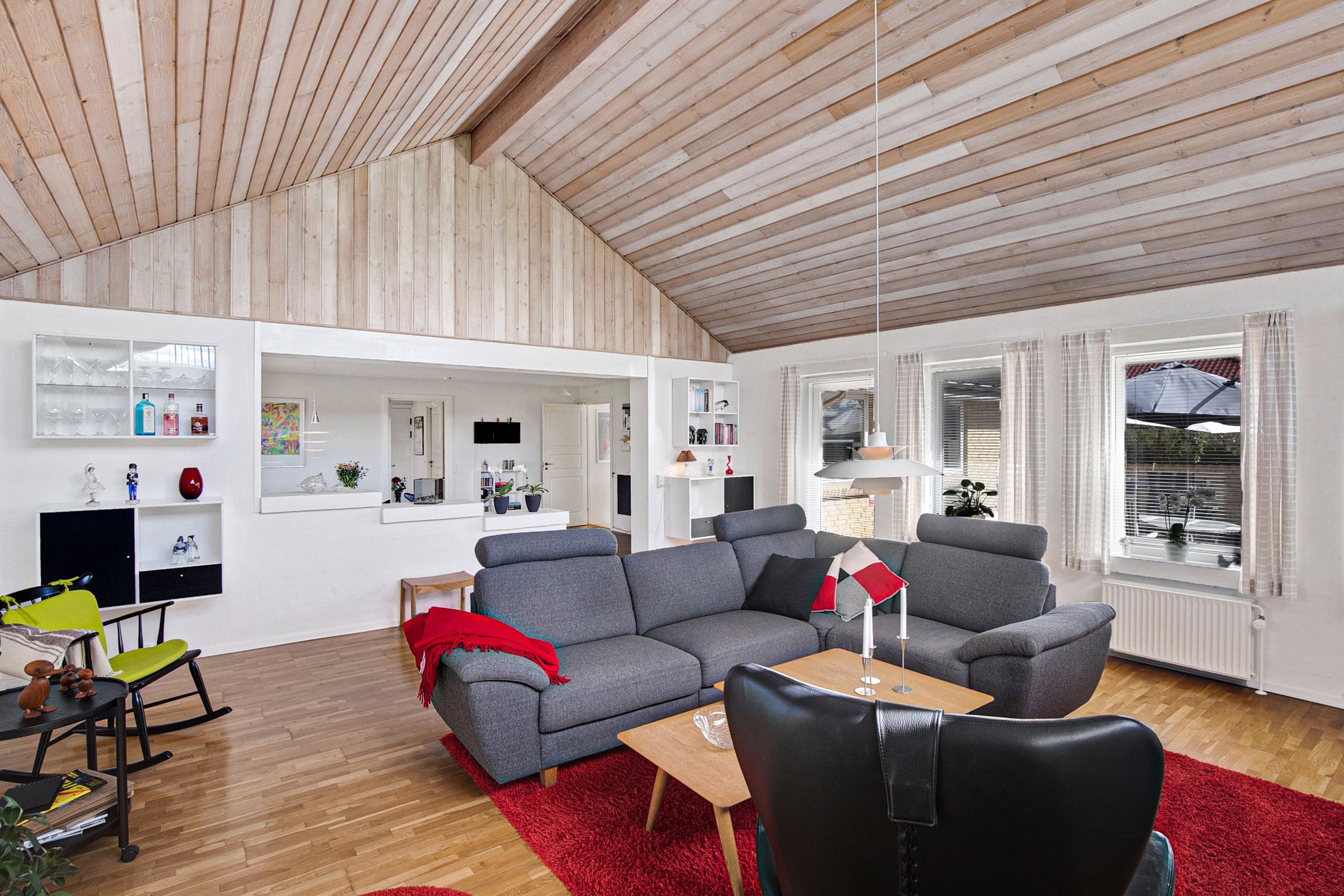 Fremhævet stue billede i fuldskærmstilstand. Billede af Østermarken 73, 9320 Hjallerup