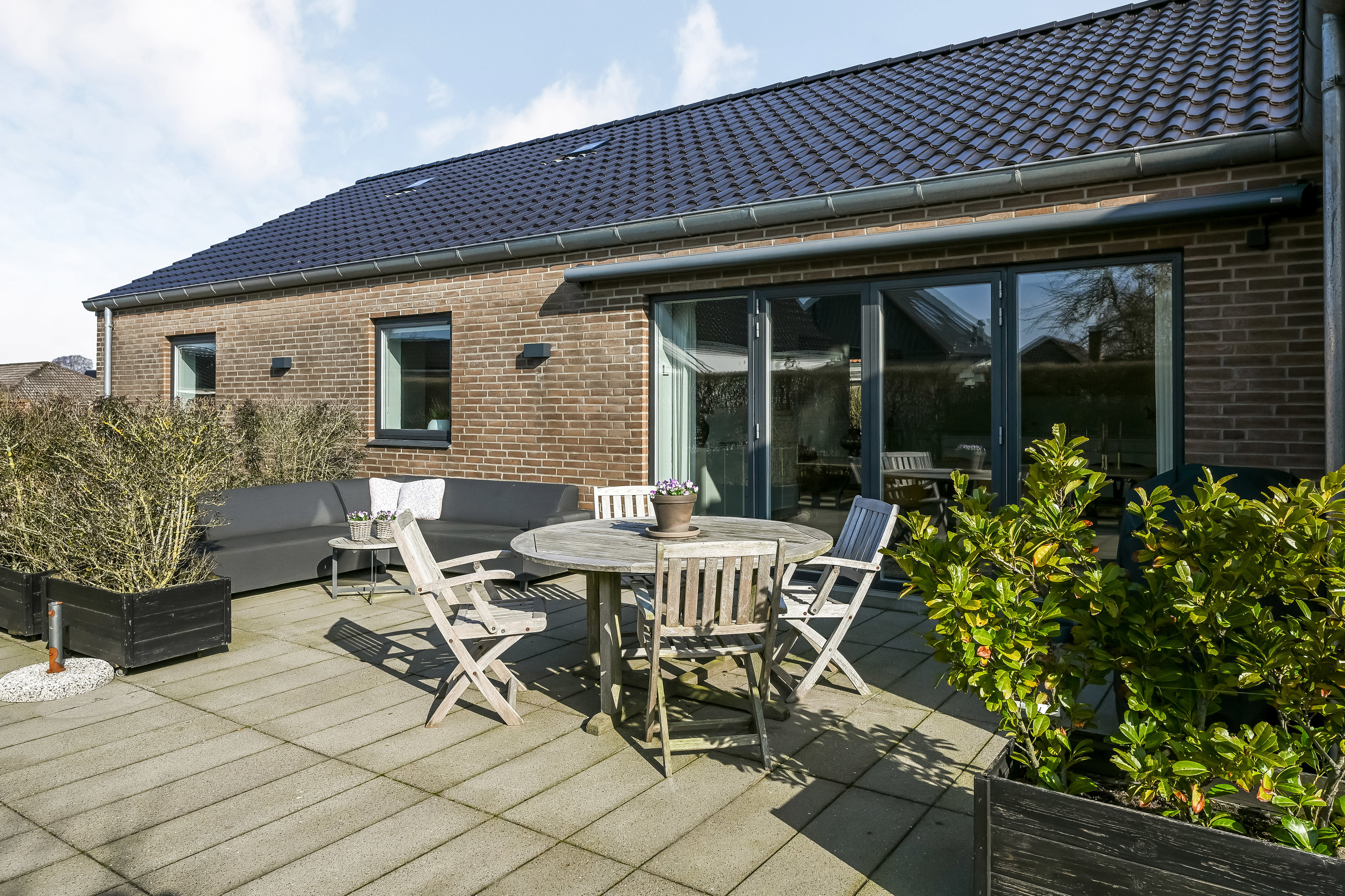 Fremhævet terrasse billede i fuldskærmstilstand. Billede af Højtoftevej 47, 6700 Esbjerg