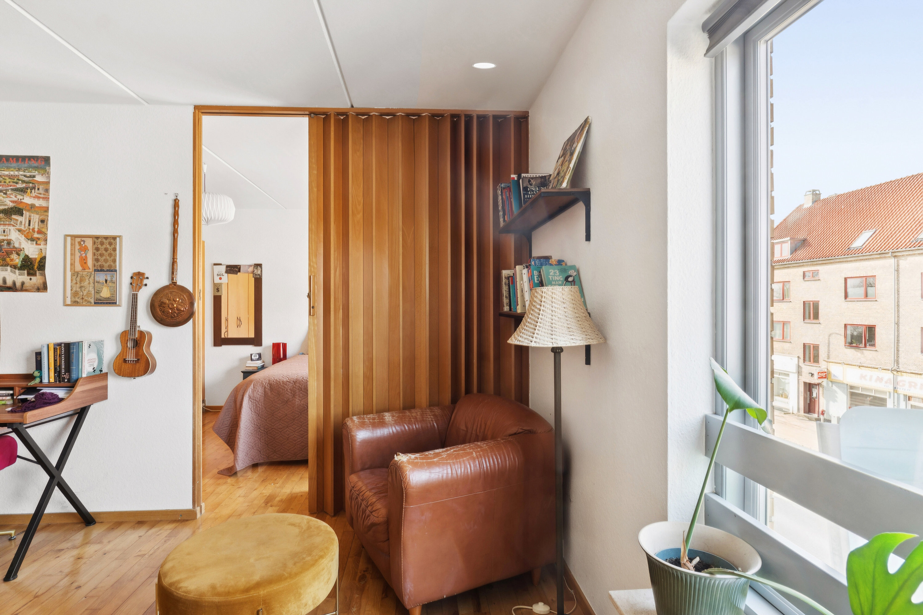 Fremhævet stue billede i fuldskærmstilstand. Billede af Hvidovrevej 49, 2. mf., 2610 Rødovre