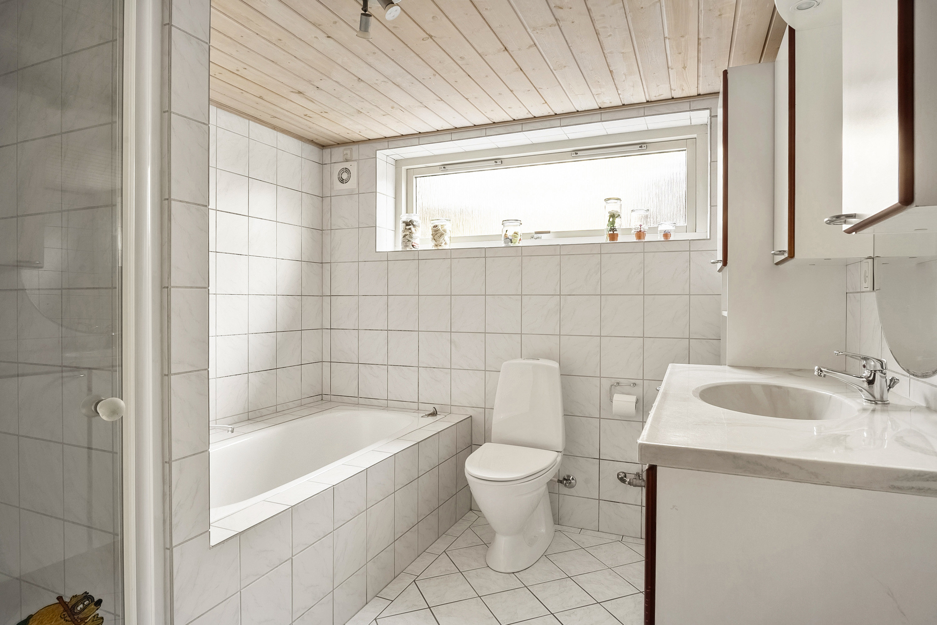 Fremhævet badeværelse billede i fuldskærmstilstand. Billede af Priorsløkkevej 122, 8700 Horsens