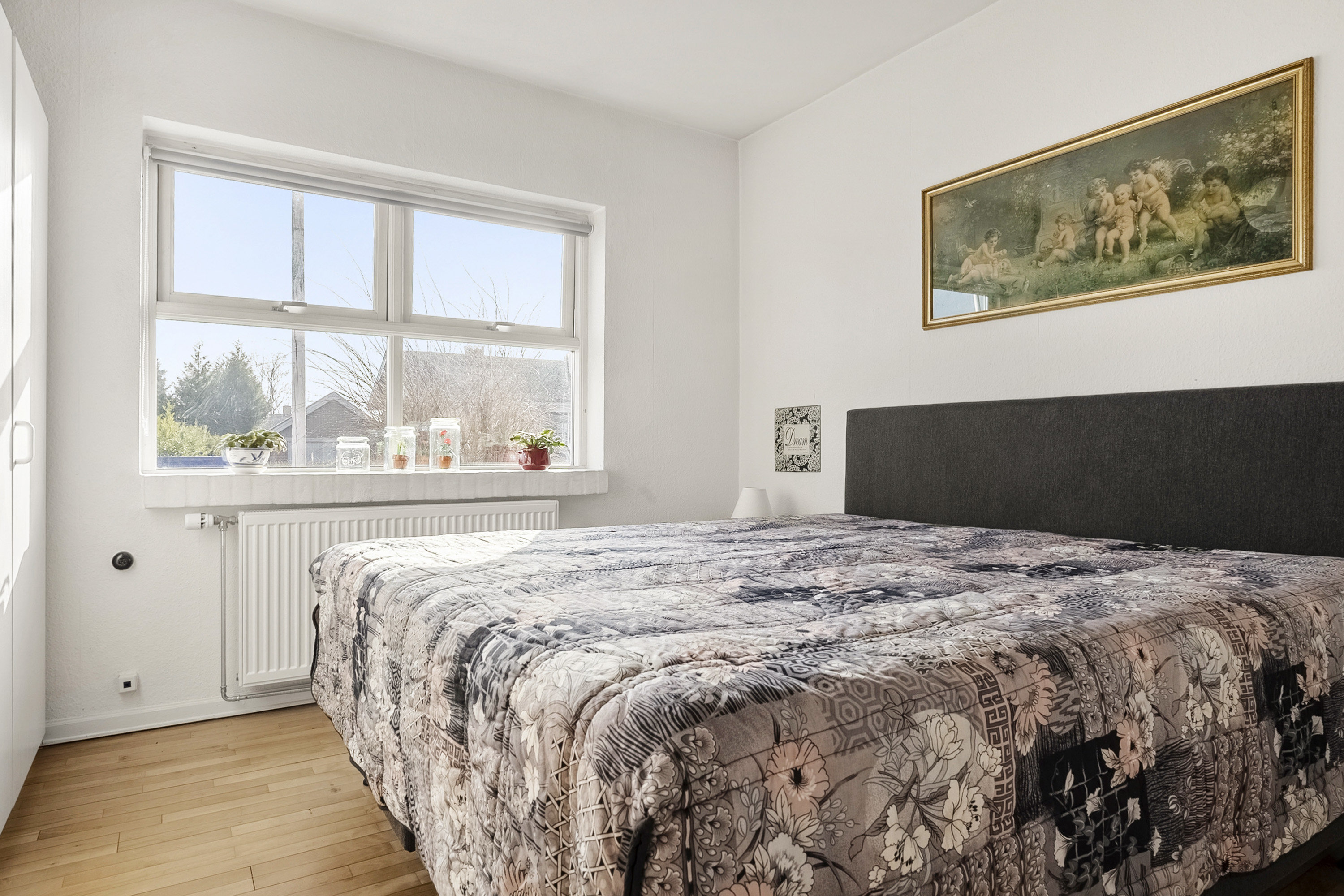 Fremhævet soveværelse billede i fuldskærmstilstand. Billede af Priorsløkkevej 122, 8700 Horsens