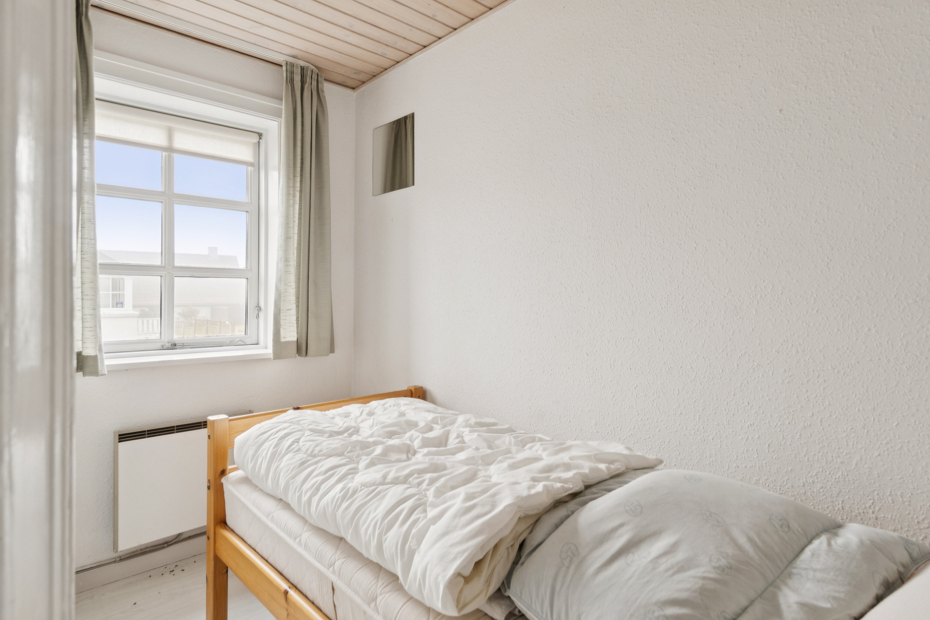 Fremhævet soveværelse billede i fuldskærmstilstand. Billede af Stenbjerg Kirke Vej 71, Stenbjerg, 7752 Snedsted