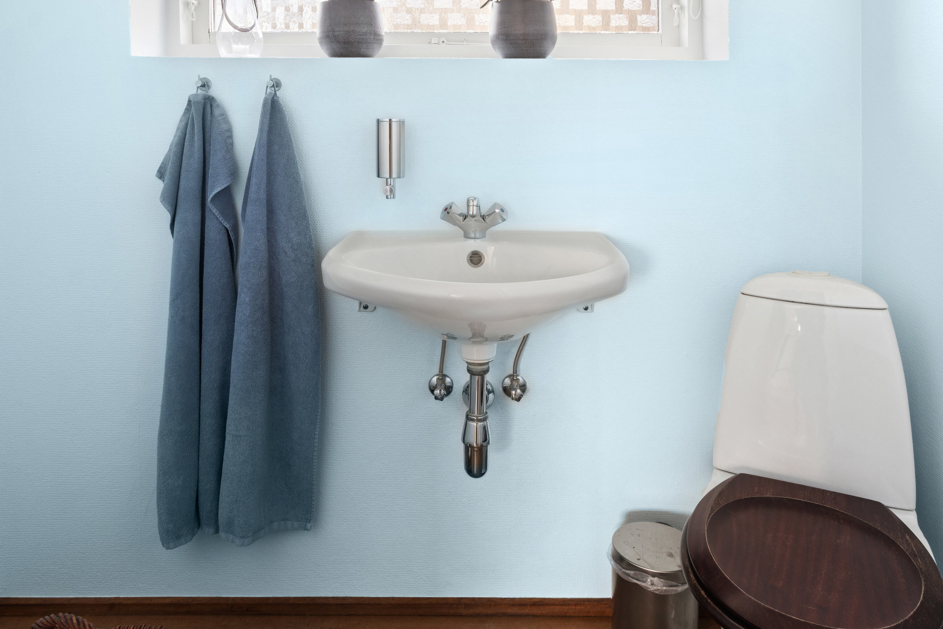 Fremhævet toilet billede i fuldskærmstilstand. Billede af Ejbyvej 14, 8270 Højbjerg