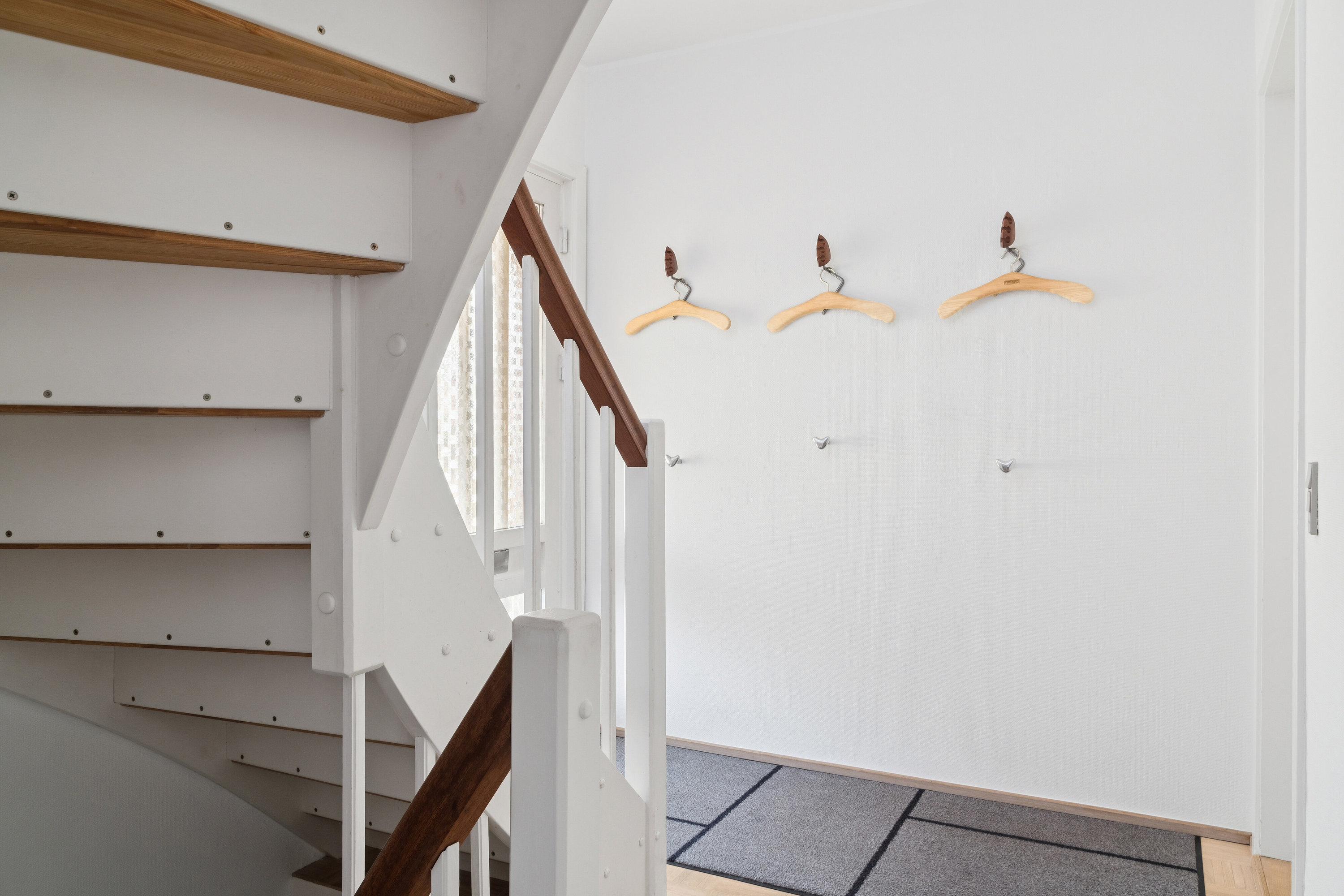 Fremhævet trappe billede i fuldskærmstilstand. Billede af Ejbyvej 14, 8270 Højbjerg