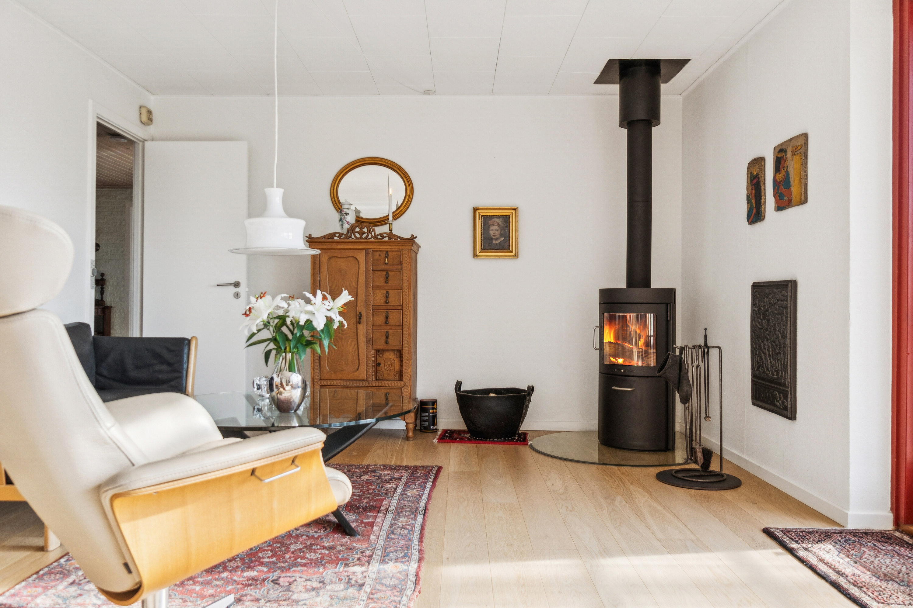 Fremhævet stue billede i fuldskærmstilstand. Billede af Skovvej 23, 5540 Ullerslev