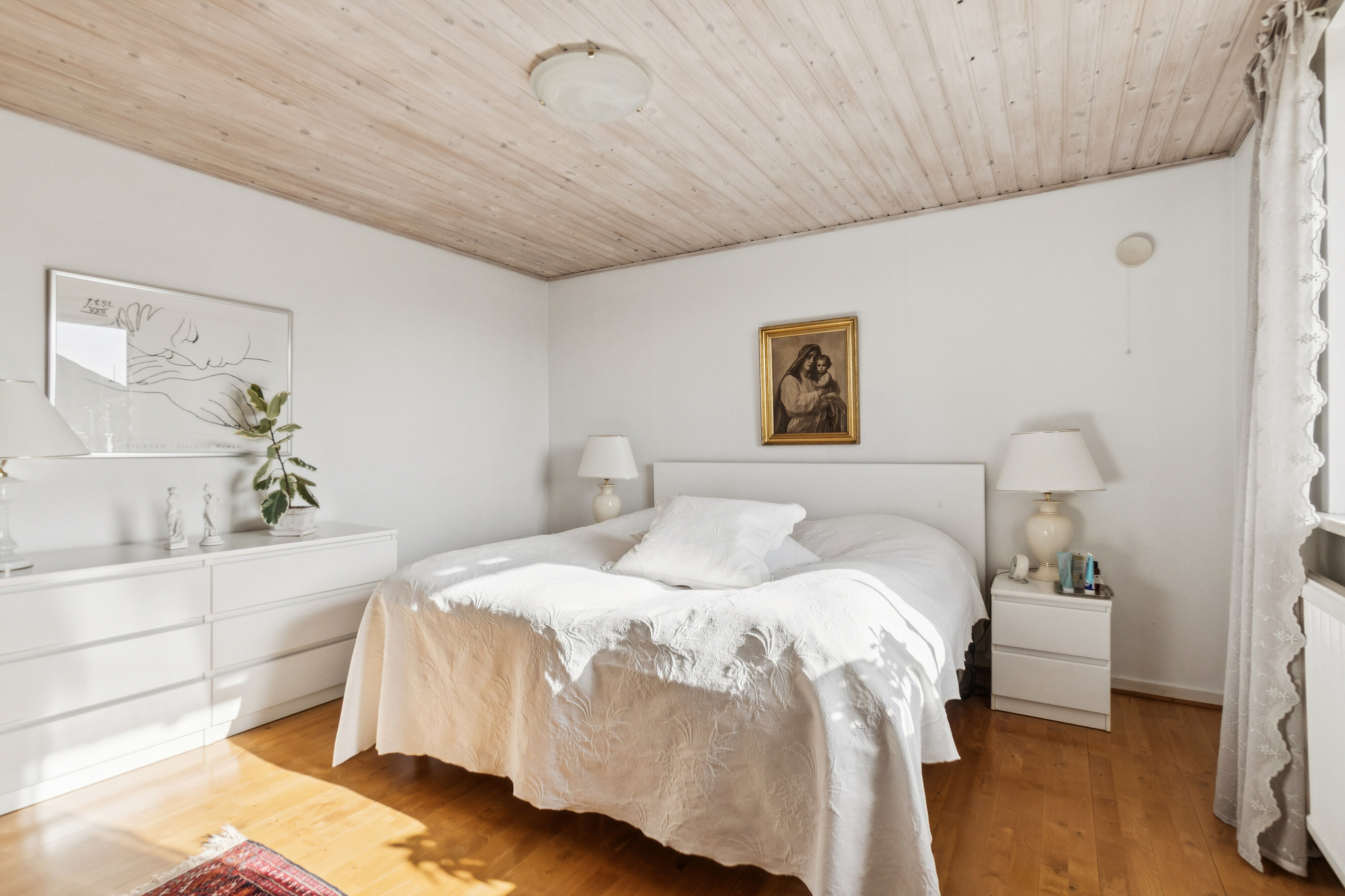 Fremhævet soveværelse billede i fuldskærmstilstand. Billede af Skovvej 23, 5540 Ullerslev