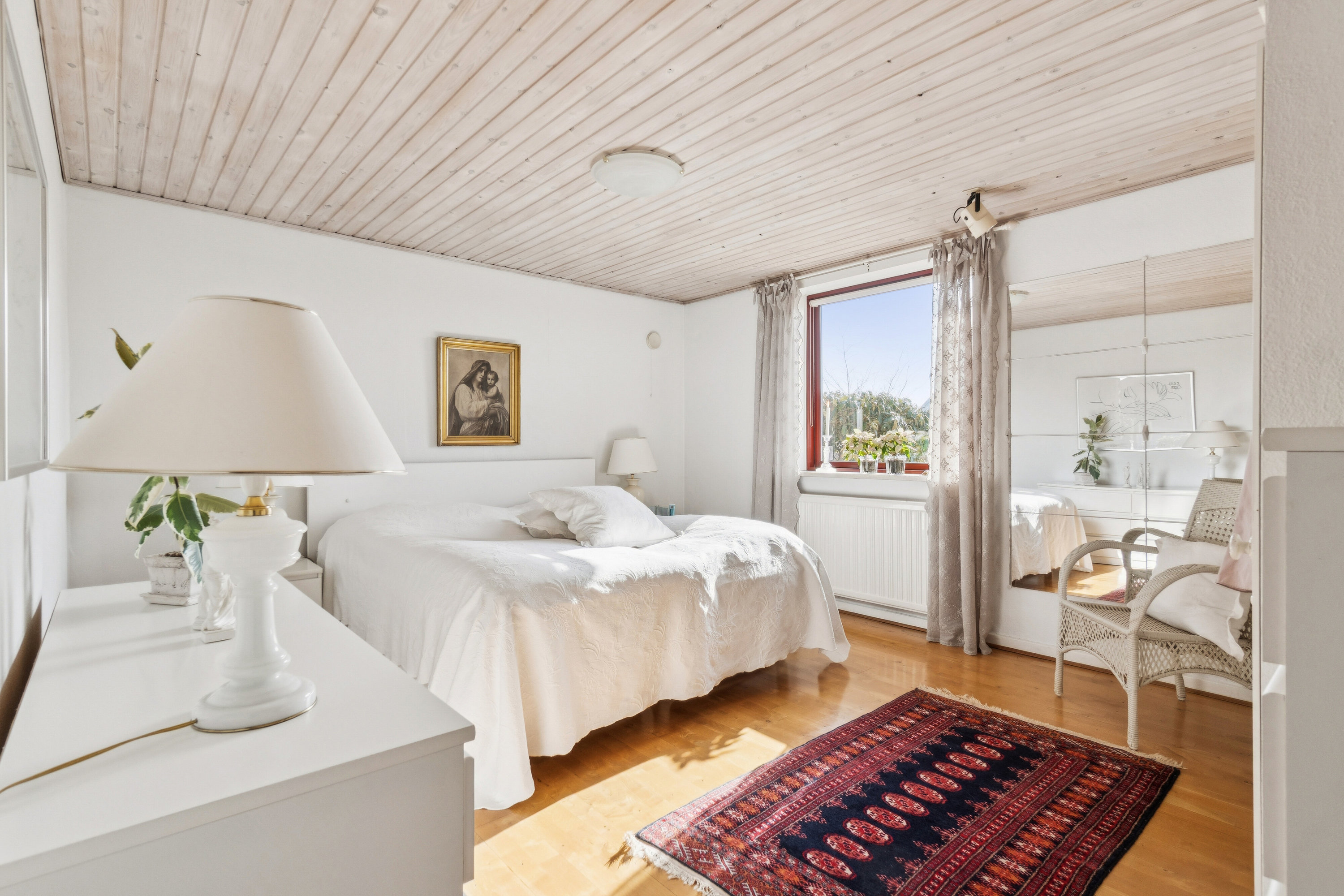 Fremhævet soveværelse billede i fuldskærmstilstand. Billede af Skovvej 23, 5540 Ullerslev