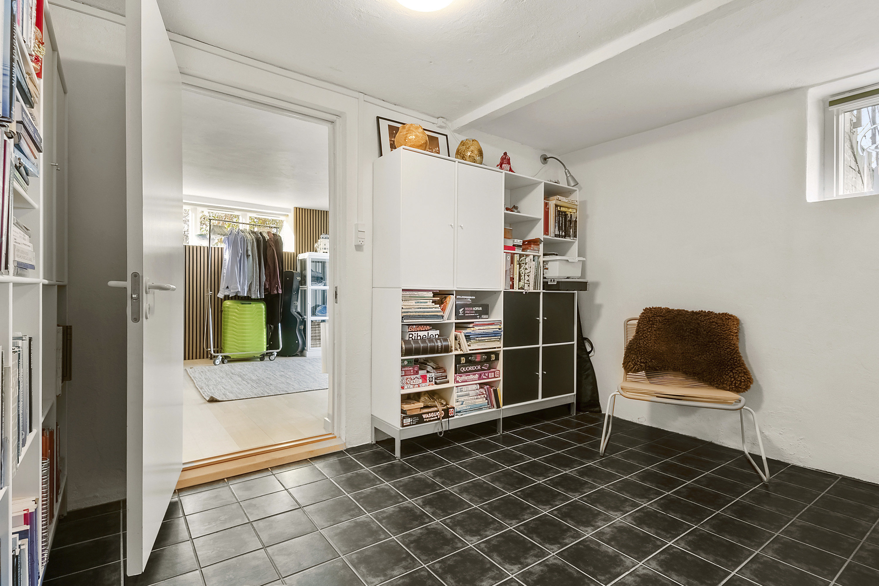 Fremhævet værelse billede i fuldskærmstilstand. Billede af Otto Sverdrups Vej 5, Risvangen, 8200 Aarhus N