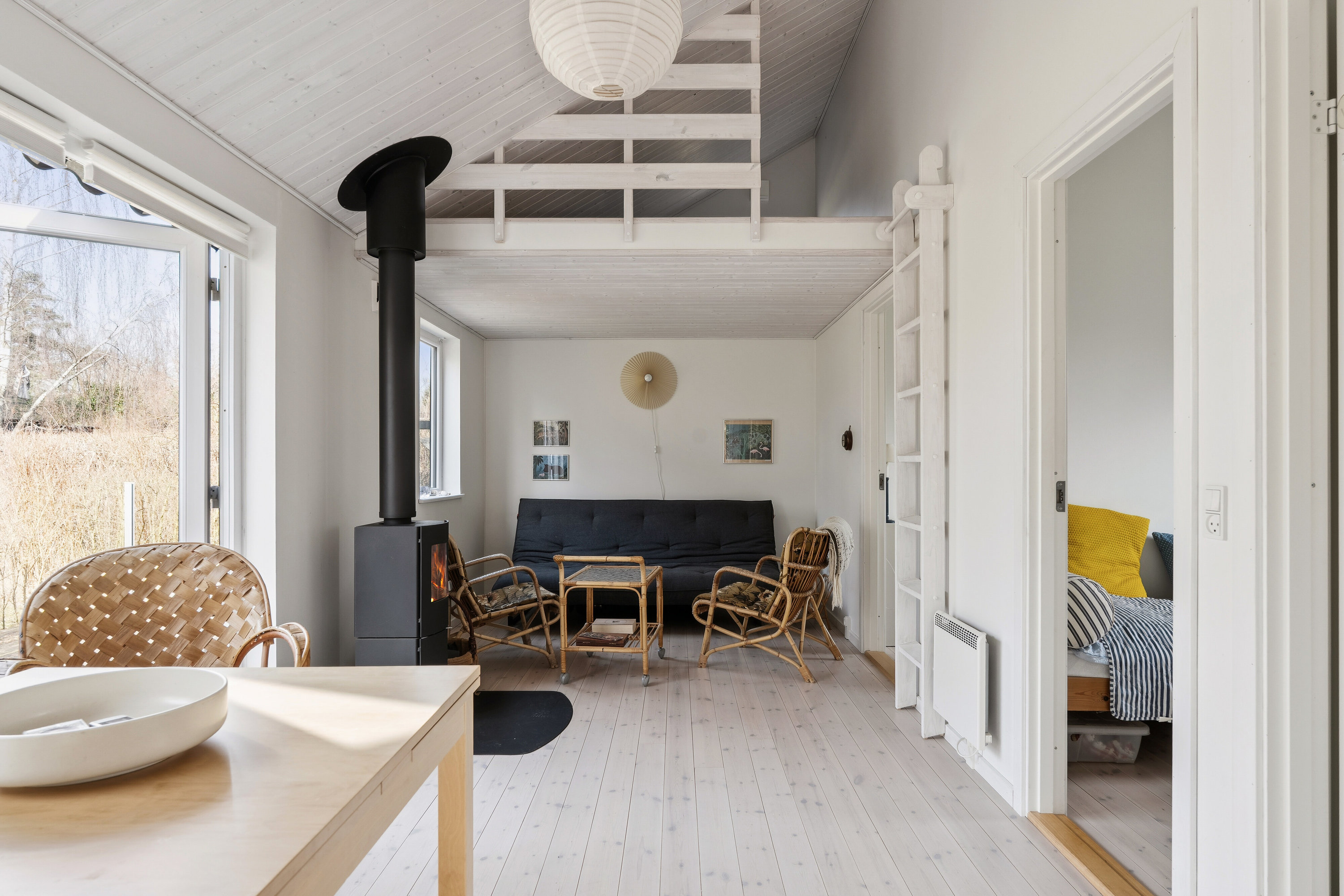 Fremhævet stue billede i fuldskærmstilstand. Billede af Dalevænget 7, Munkerup, 3120 Dronningmølle