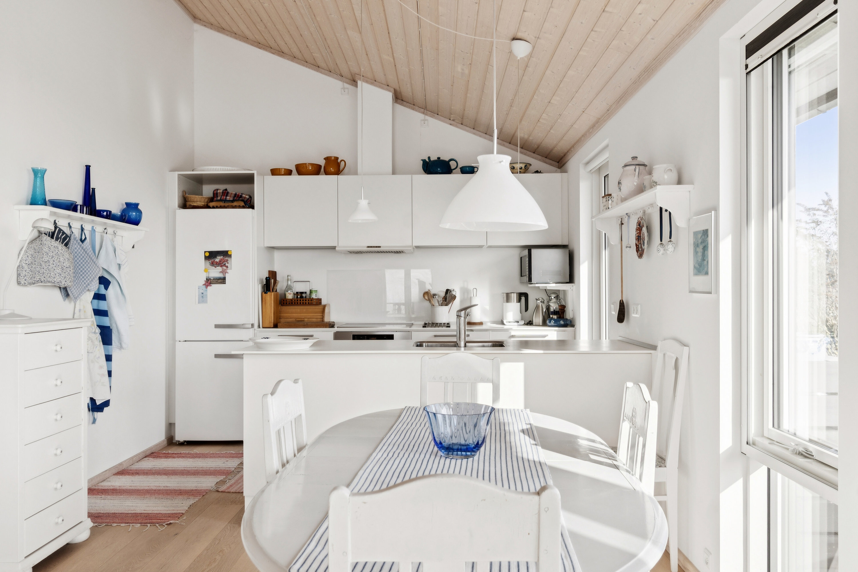 Fremhævet spisestue billede i fuldskærmstilstand. Billede af Slothsvej 24, 4400 Kalundborg