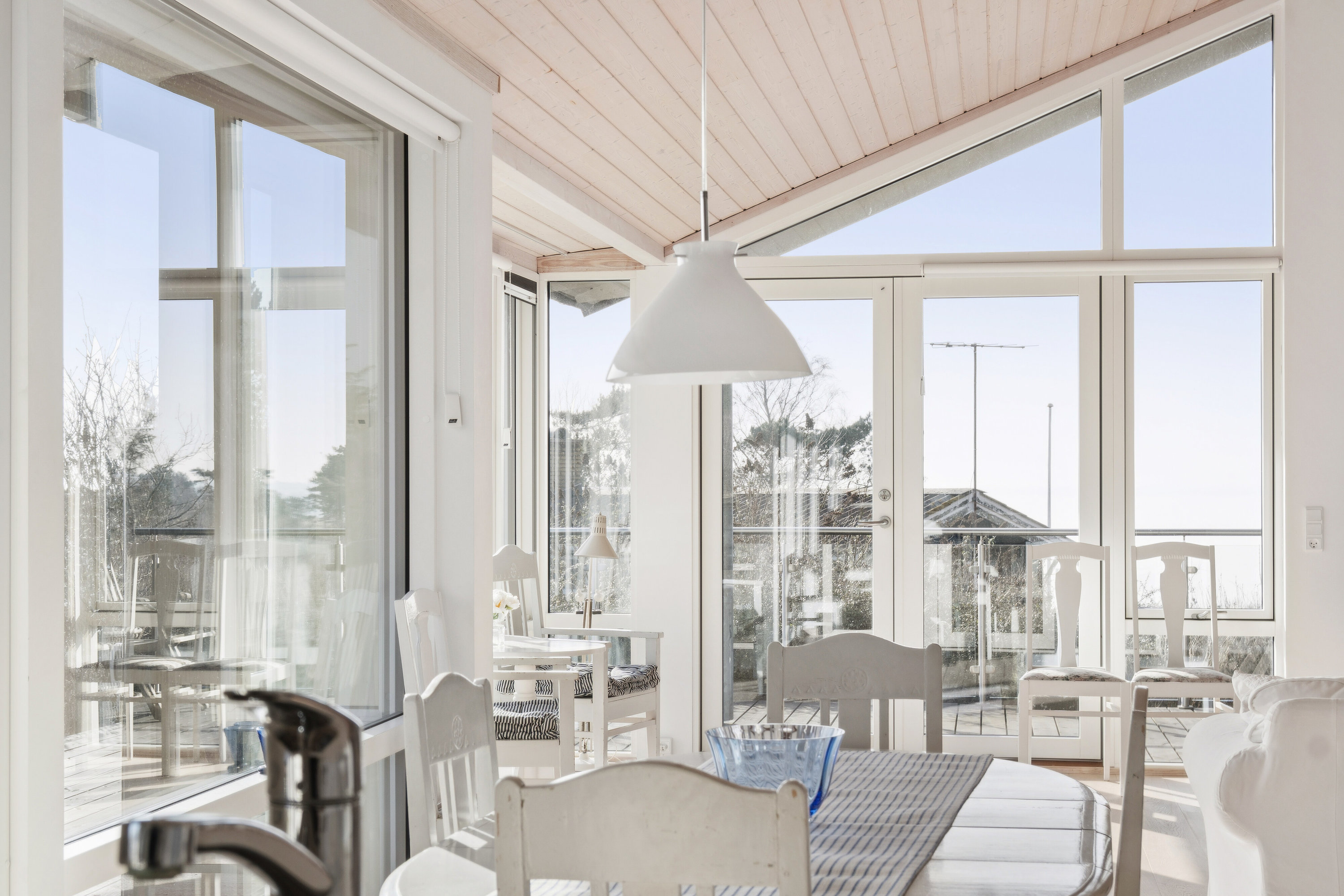 Fremhævet stue billede i fuldskærmstilstand. Billede af Slothsvej 24, 4400 Kalundborg