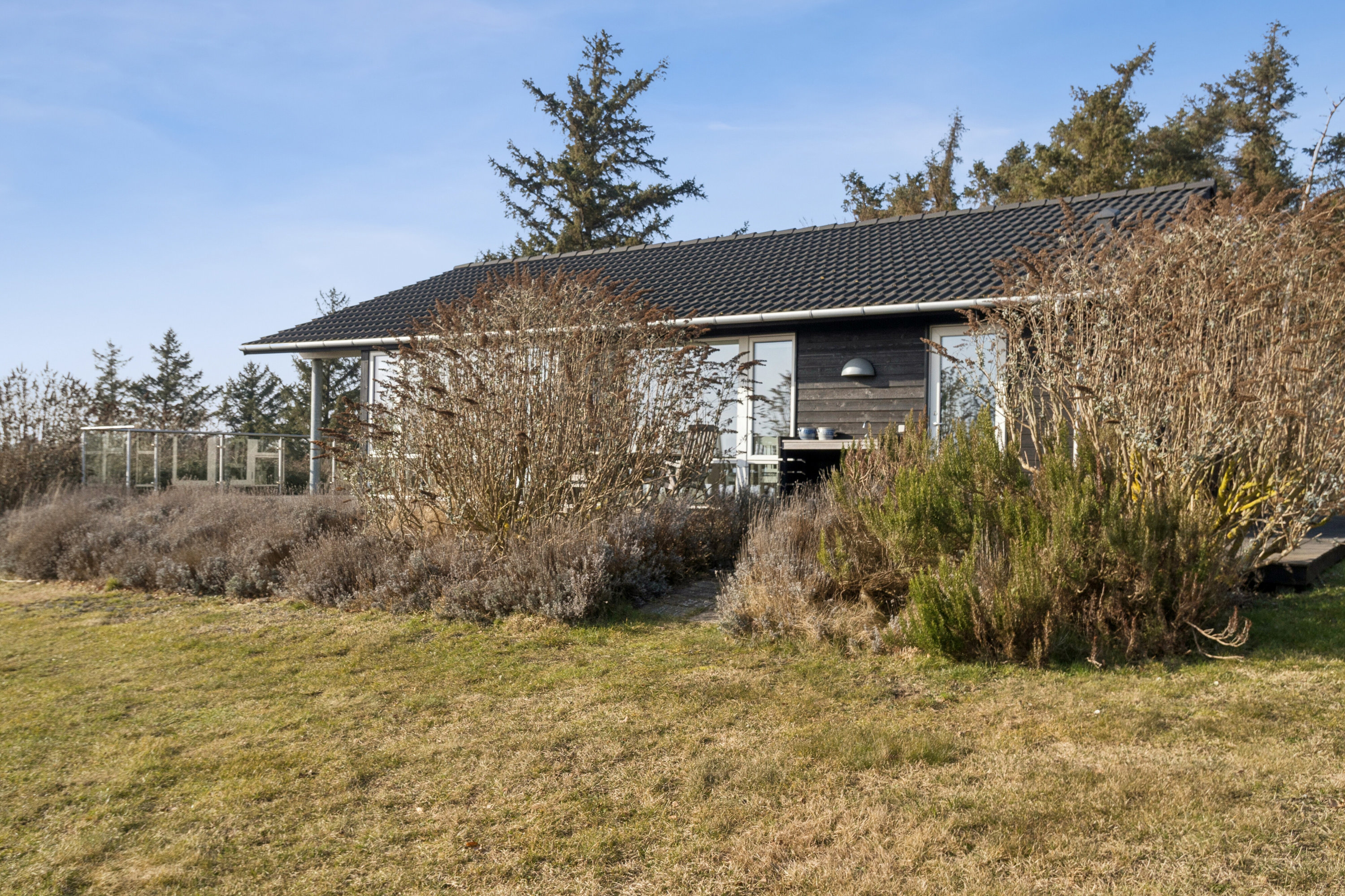 Fremhævet udendørs billede i fuldskærmstilstand. Billede af Slothsvej 24, 4400 Kalundborg