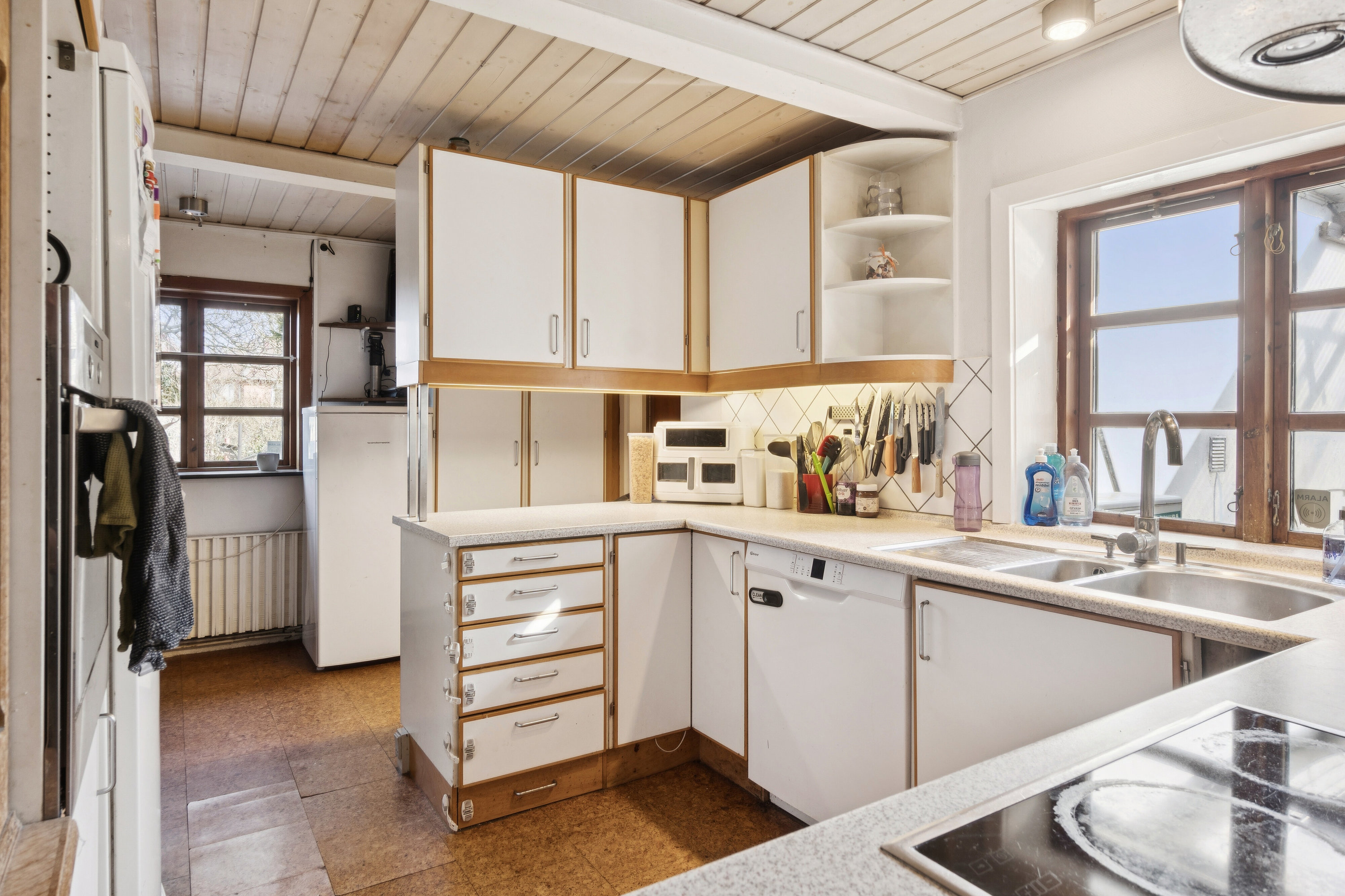 Fremhævet køkken billede i fuldskærmstilstand. Billede af Lerchenborgvej 113, 4400 Kalundborg