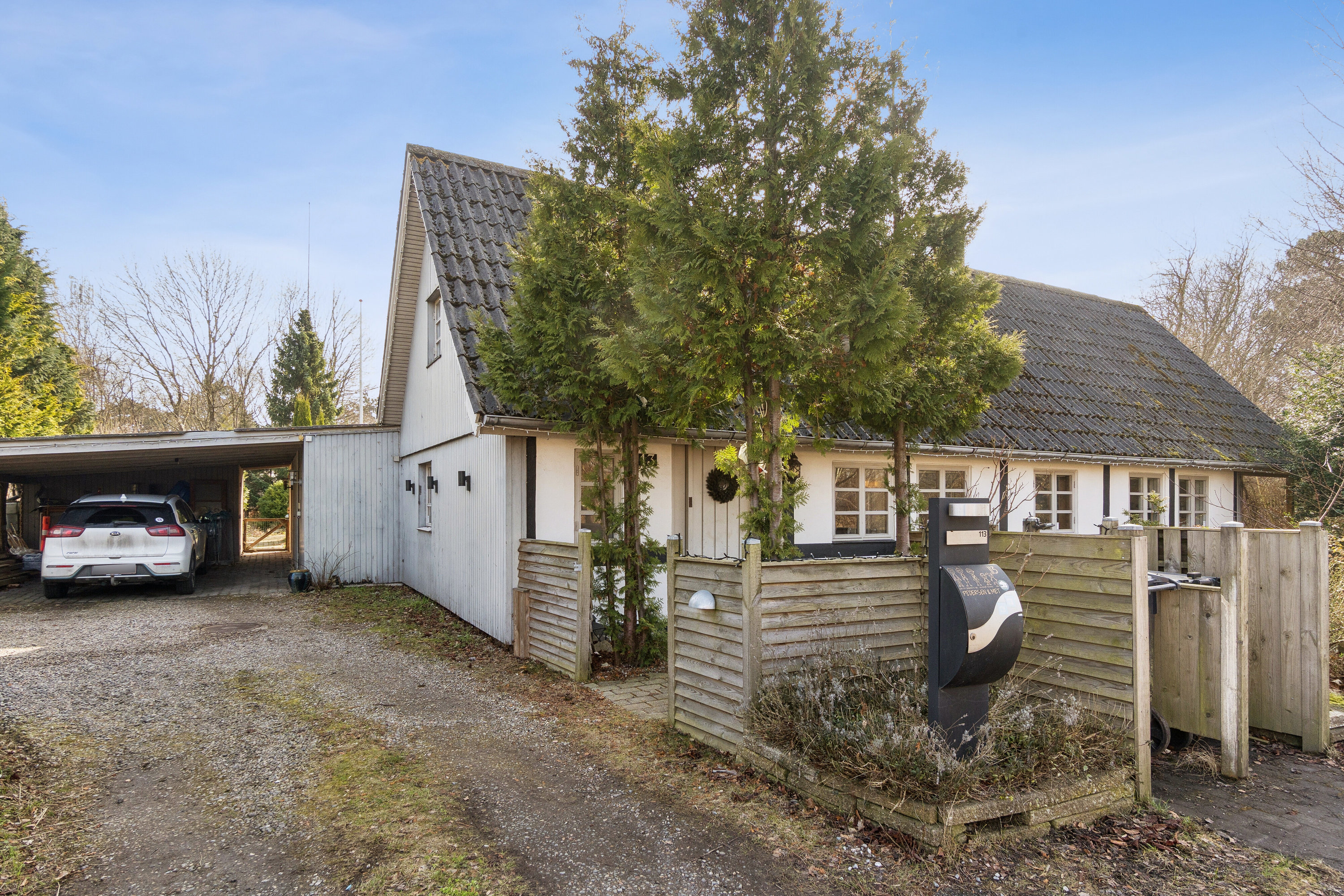 Fremhævet set fra vejen billede i fuldskærmstilstand. Billede af Lerchenborgvej 113, 4400 Kalundborg