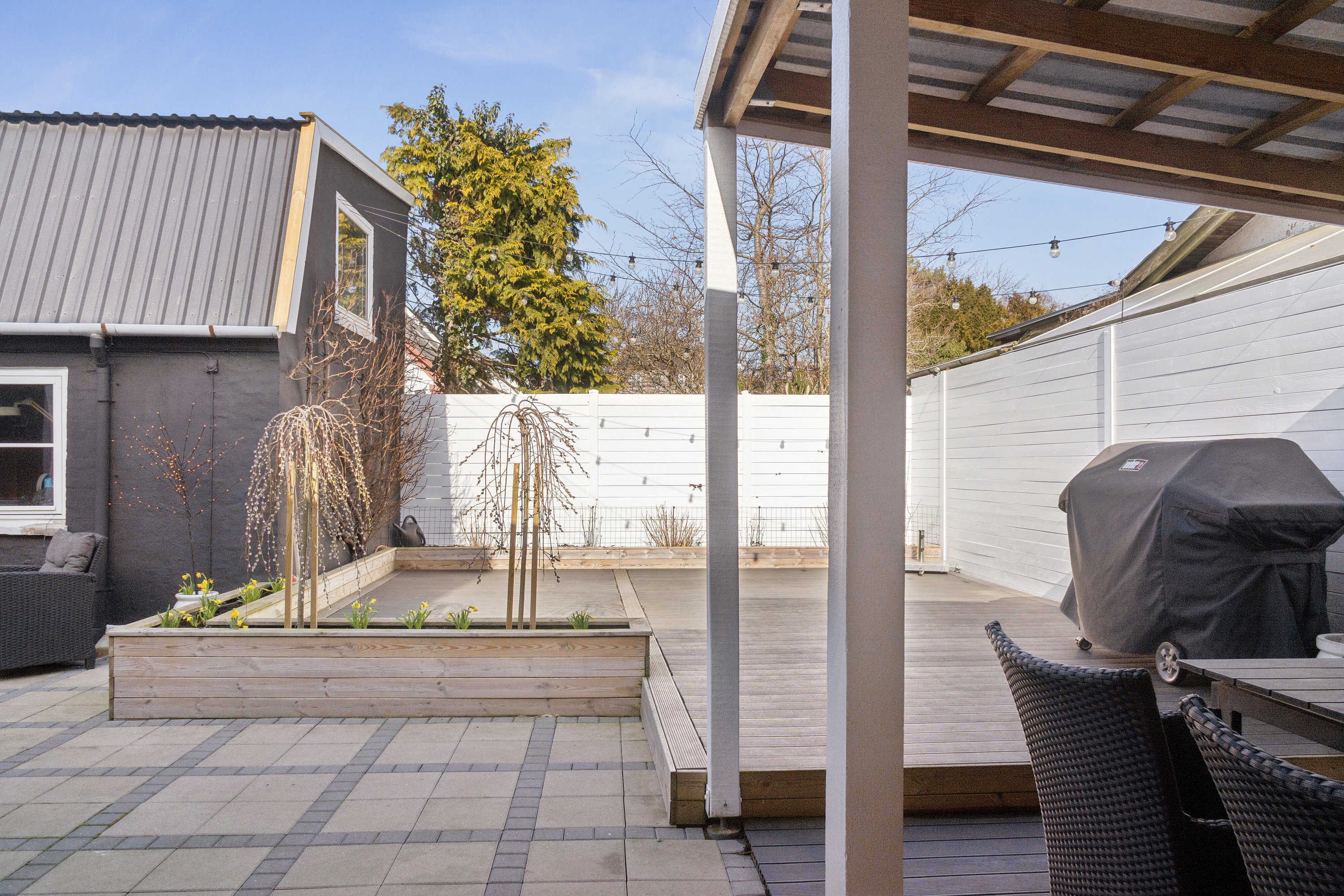 Fremhævet set fra haven billede i fuldskærmstilstand. Billede af Margrethevej 13, 4400 Kalundborg