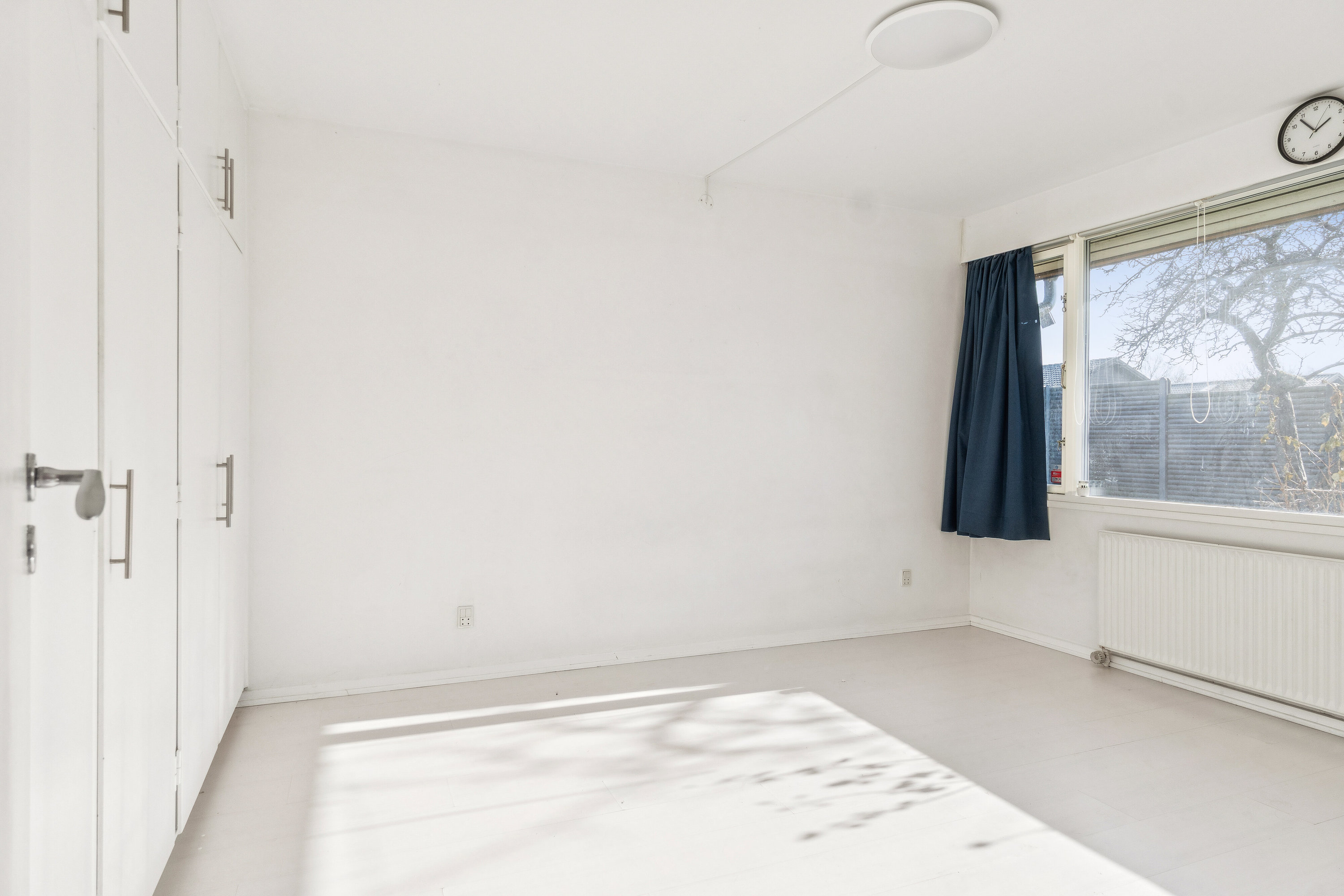 Fremhævet soveværelse billede i fuldskærmstilstand. Billede af Parkdammen 24, 2605 Brøndby