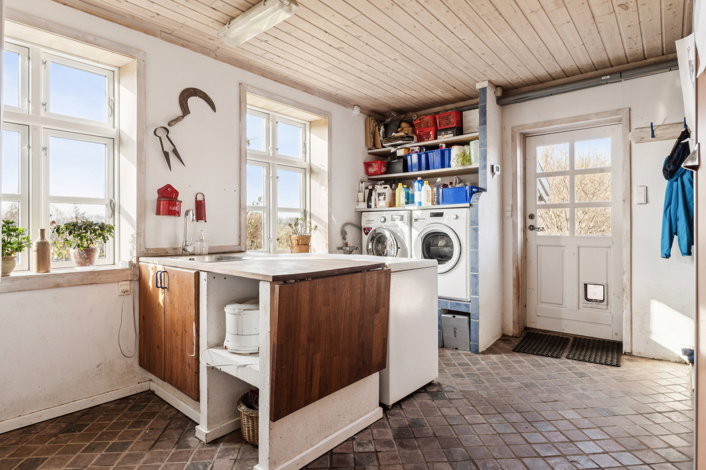 Fremhævet køkken billede i fuldskærmstilstand. Billede af Solbakkevej 12, 5874 Hesselager