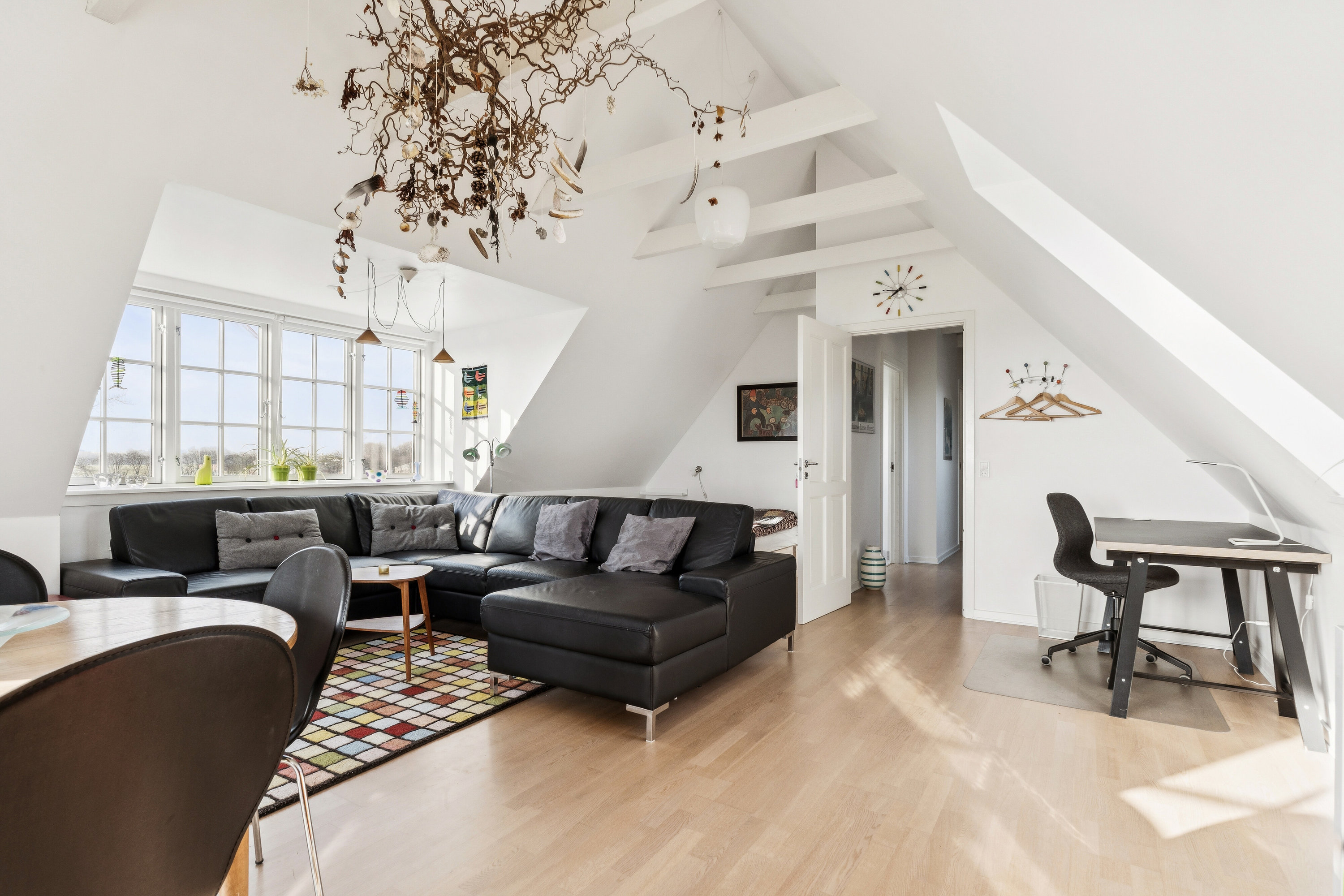 Fremhævet spisestue billede i fuldskærmstilstand. Billede af Solbakkevej 12, 5874 Hesselager