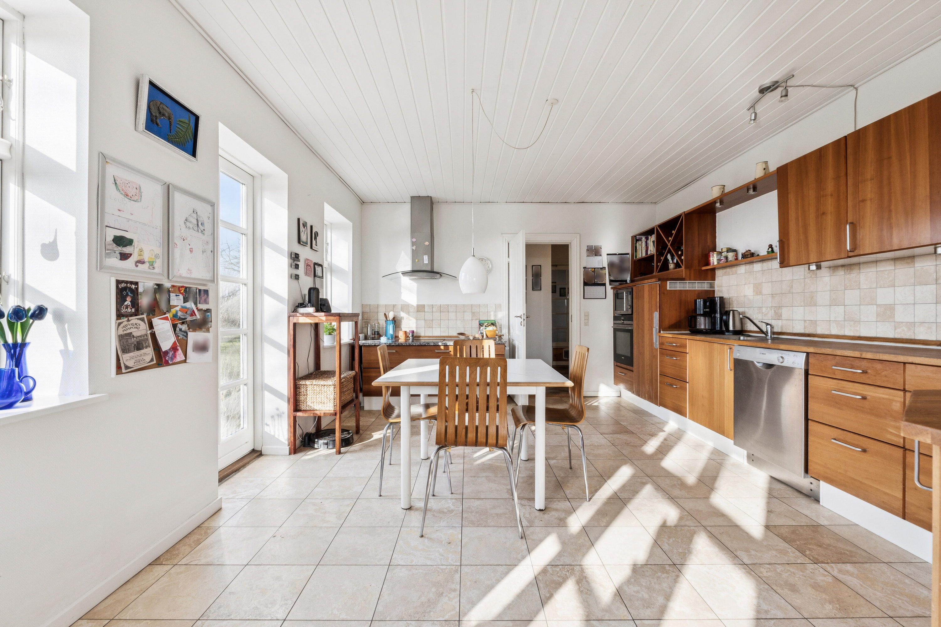 Fremhævet spisestue billede i fuldskærmstilstand. Billede af Solbakkevej 12, 5874 Hesselager