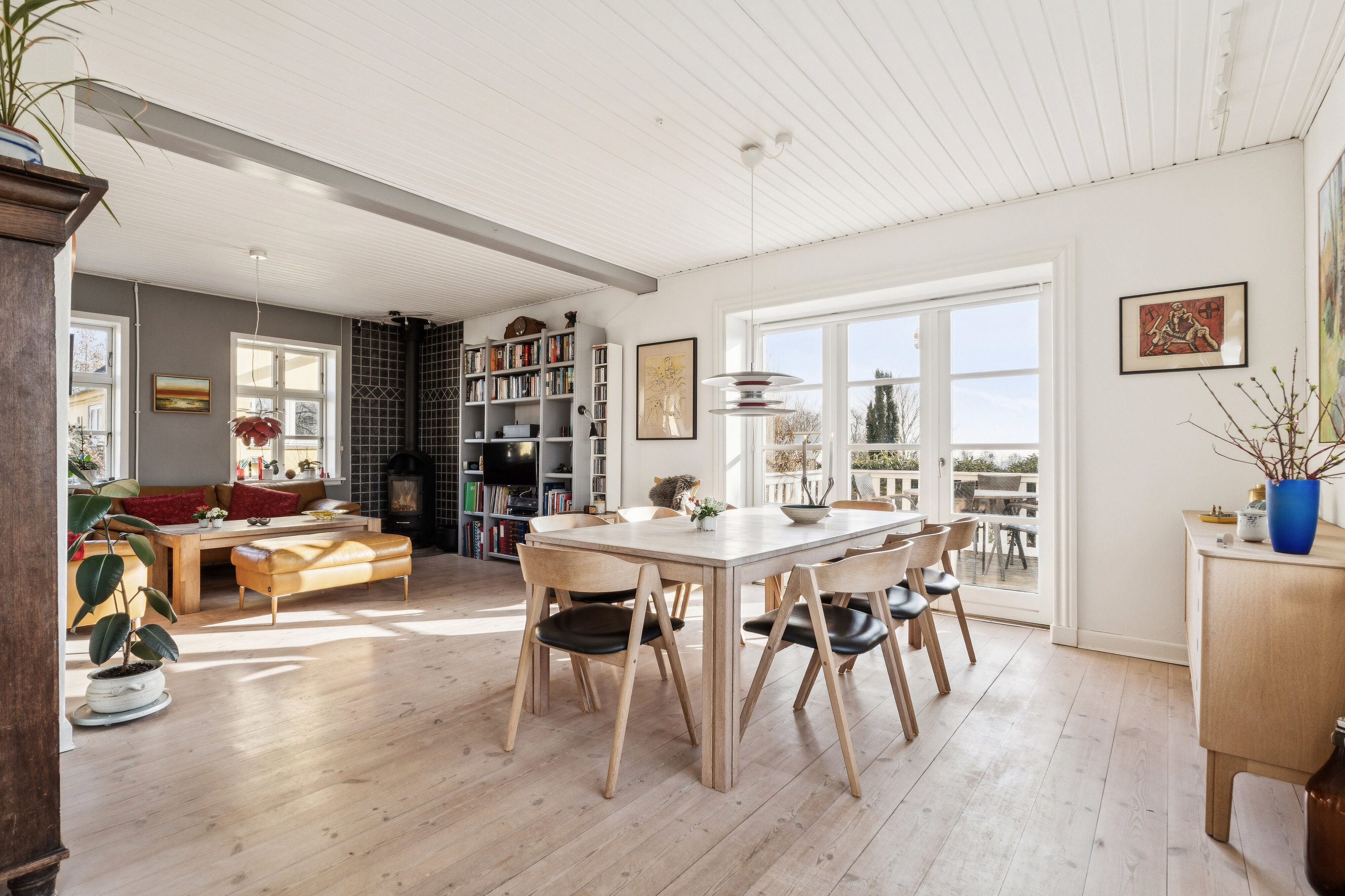 Fremhævet spisestue billede i fuldskærmstilstand. Billede af Solbakkevej 12, 5874 Hesselager