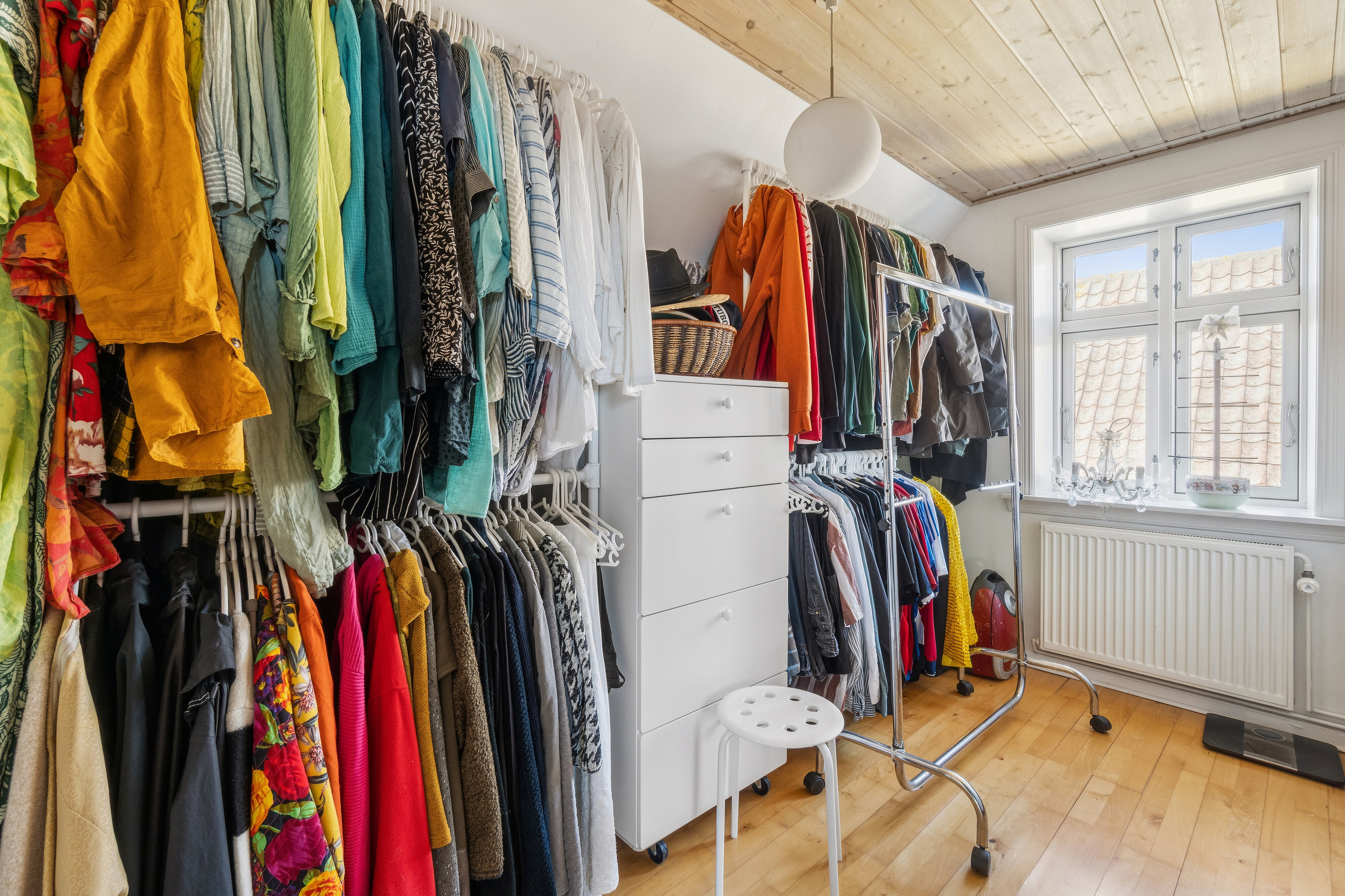 Fremhævet værelse billede i fuldskærmstilstand. Billede af Hans Rømersvej 20, 3720 Aakirkeby