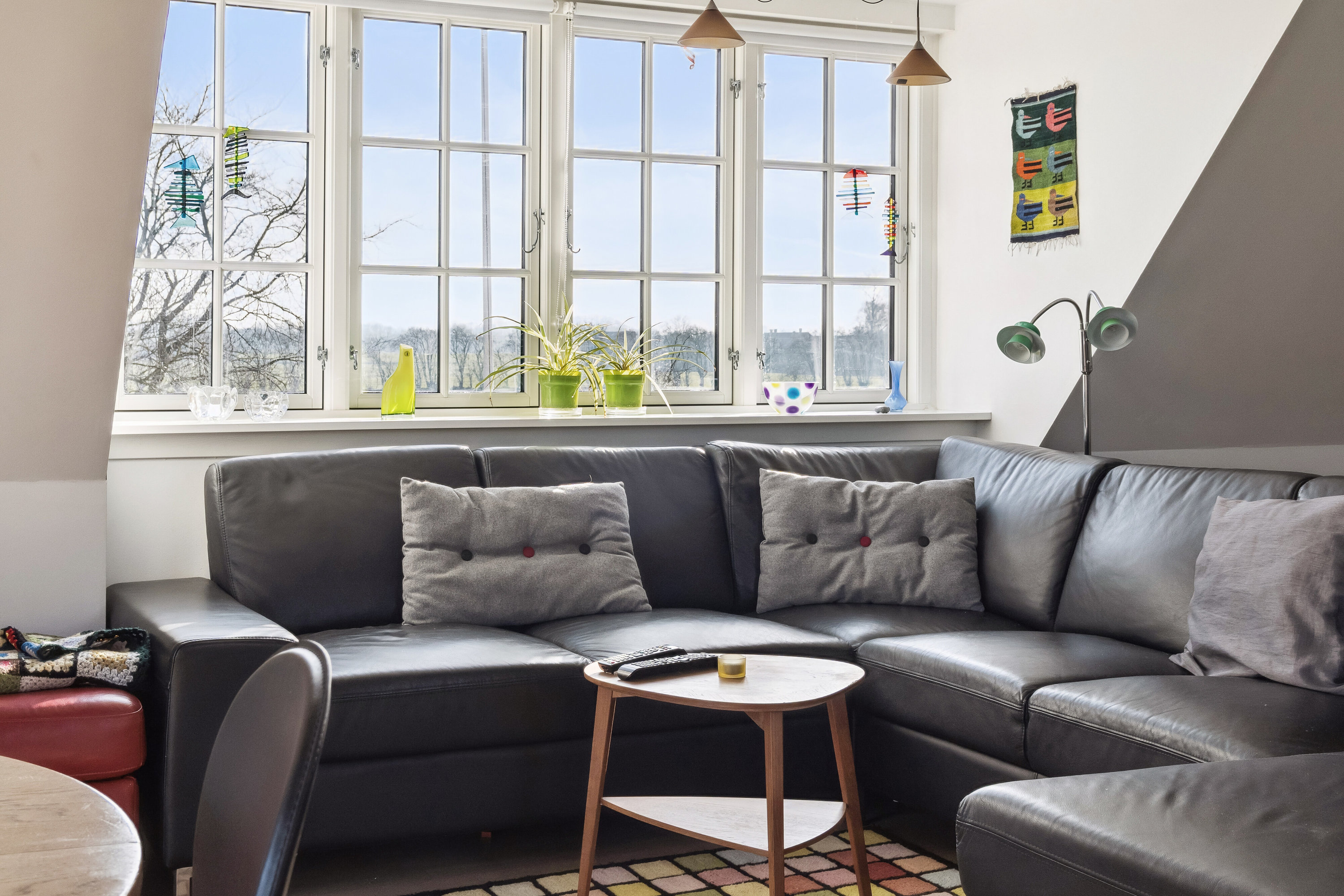 Fremhævet indendørs billede i fuldskærmstilstand. Billede af Solbakkevej 12, 5874 Hesselager