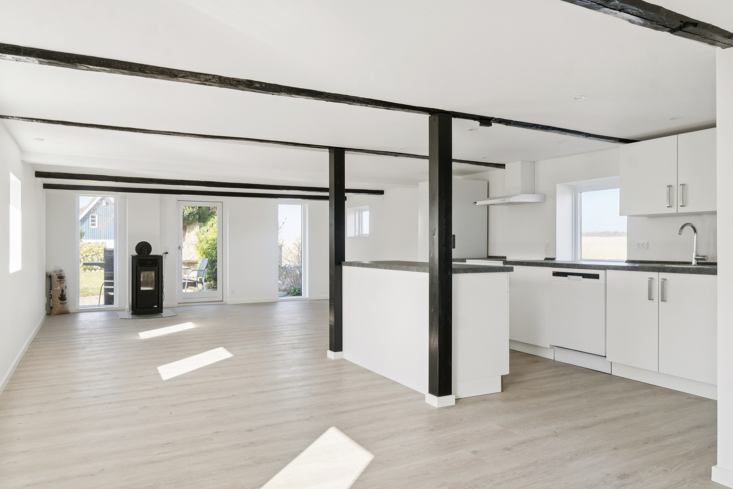 Fremhævet stue billede i fuldskærmstilstand. Billede af Englebjergvej 37, Rønnebækshuse, 4700 Næstved