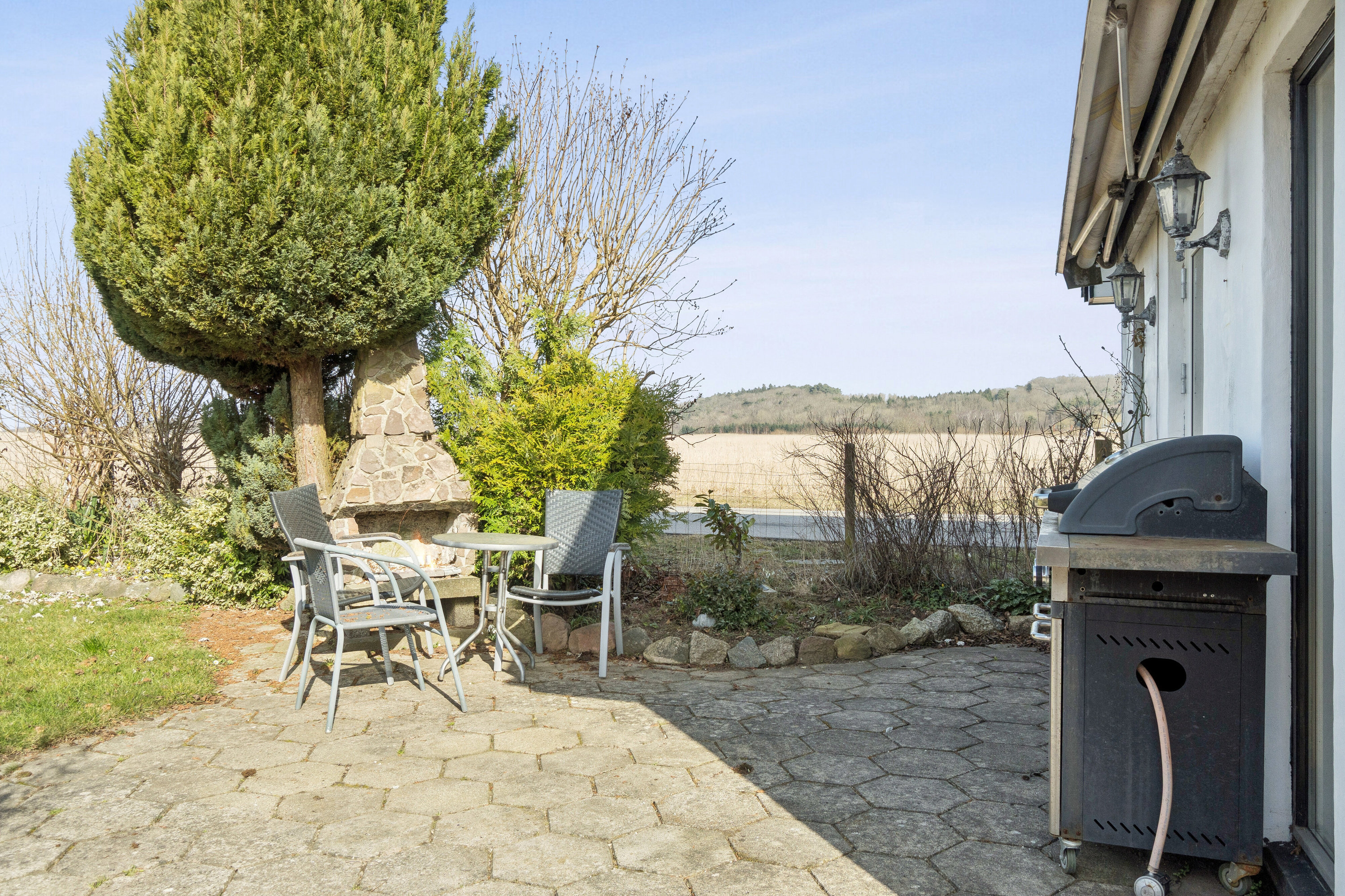 Fremhævet set fra haven billede i fuldskærmstilstand. Billede af Englebjergvej 37, Rønnebækshuse, 4700 Næstved