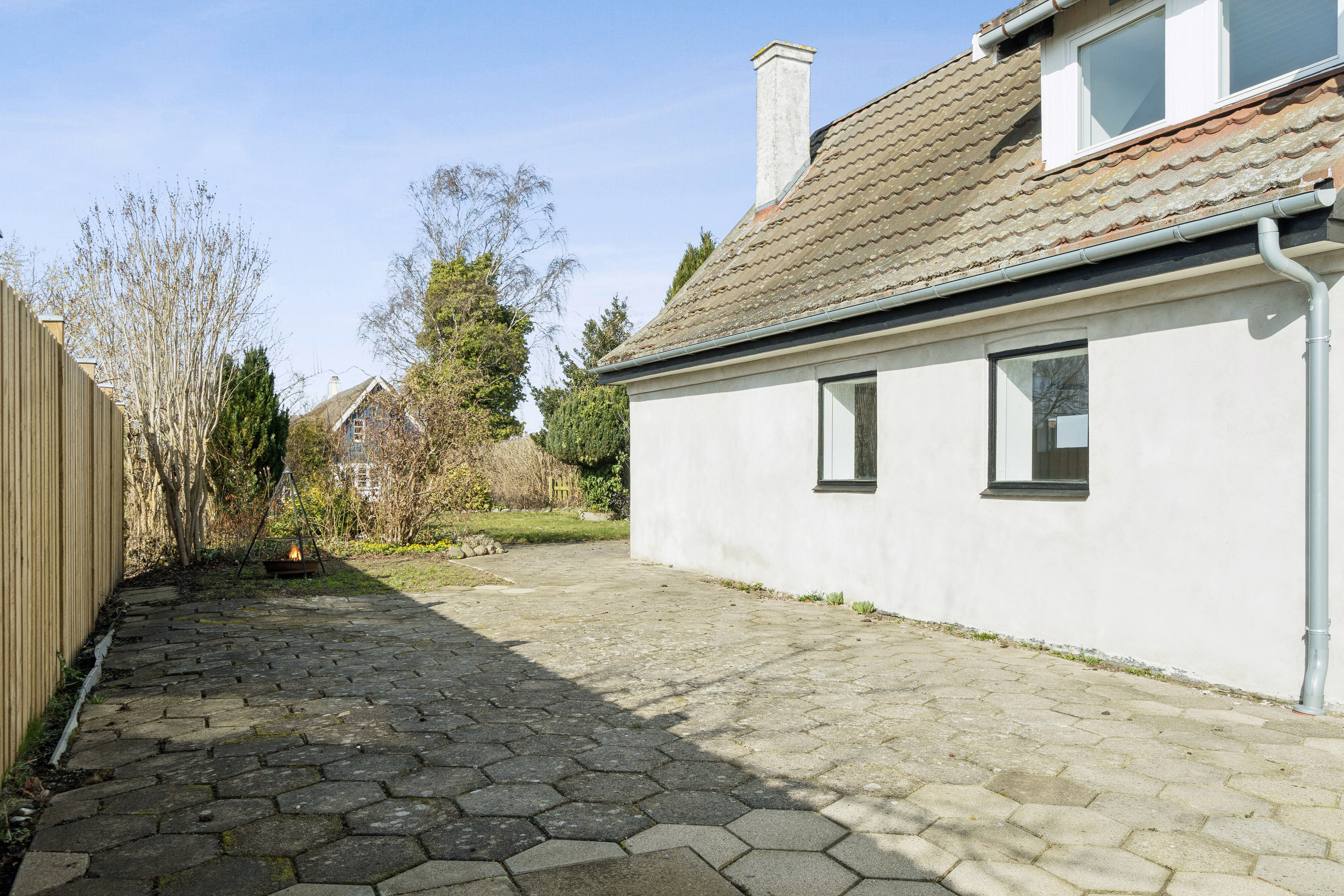 Fremhævet set fra haven billede i fuldskærmstilstand. Billede af Englebjergvej 37, Rønnebækshuse, 4700 Næstved