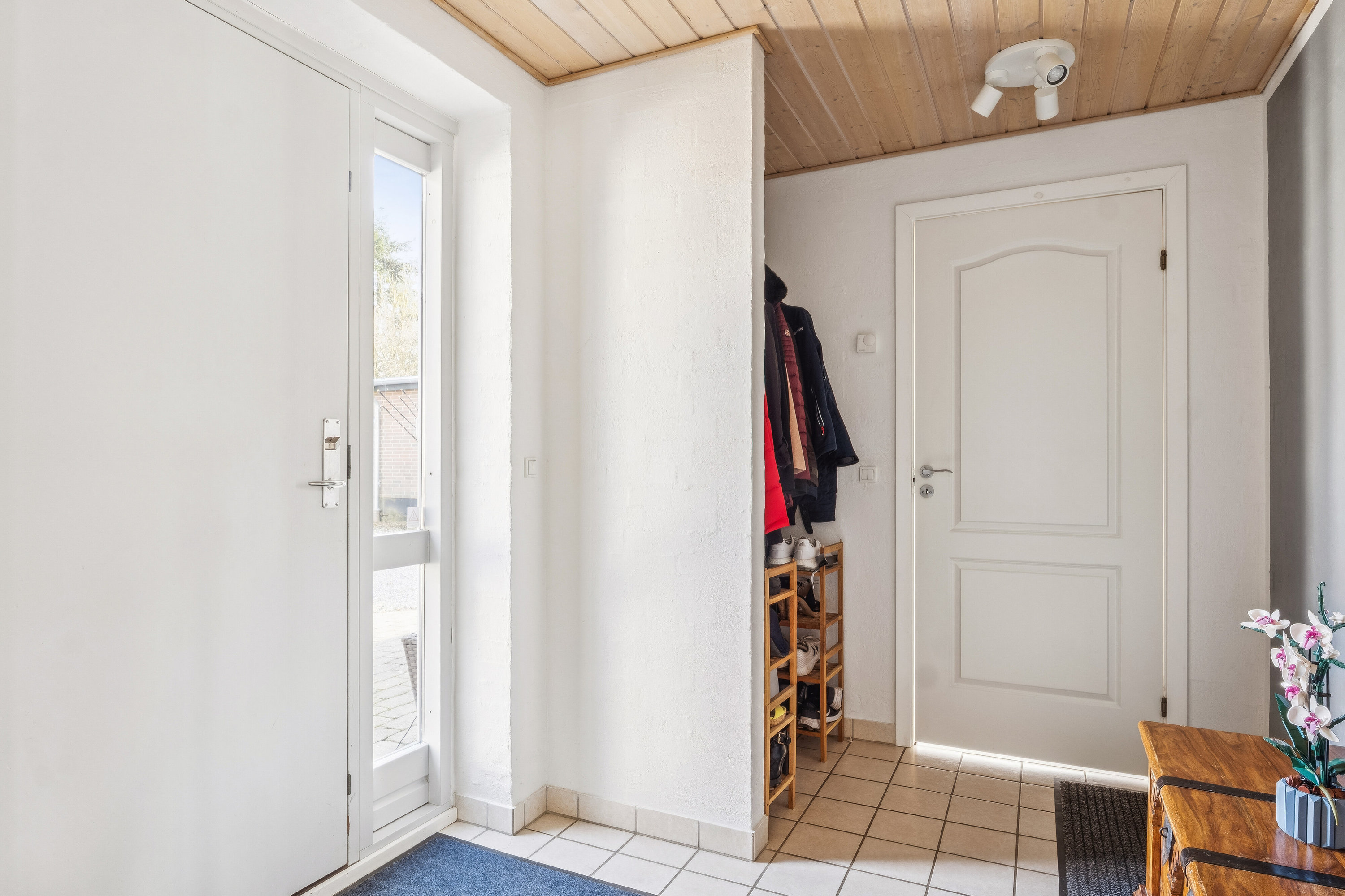 Fremhævet hall billede i fuldskærmstilstand. Billede af Toftegårdsvej 5, Voel, 8600 Silkeborg