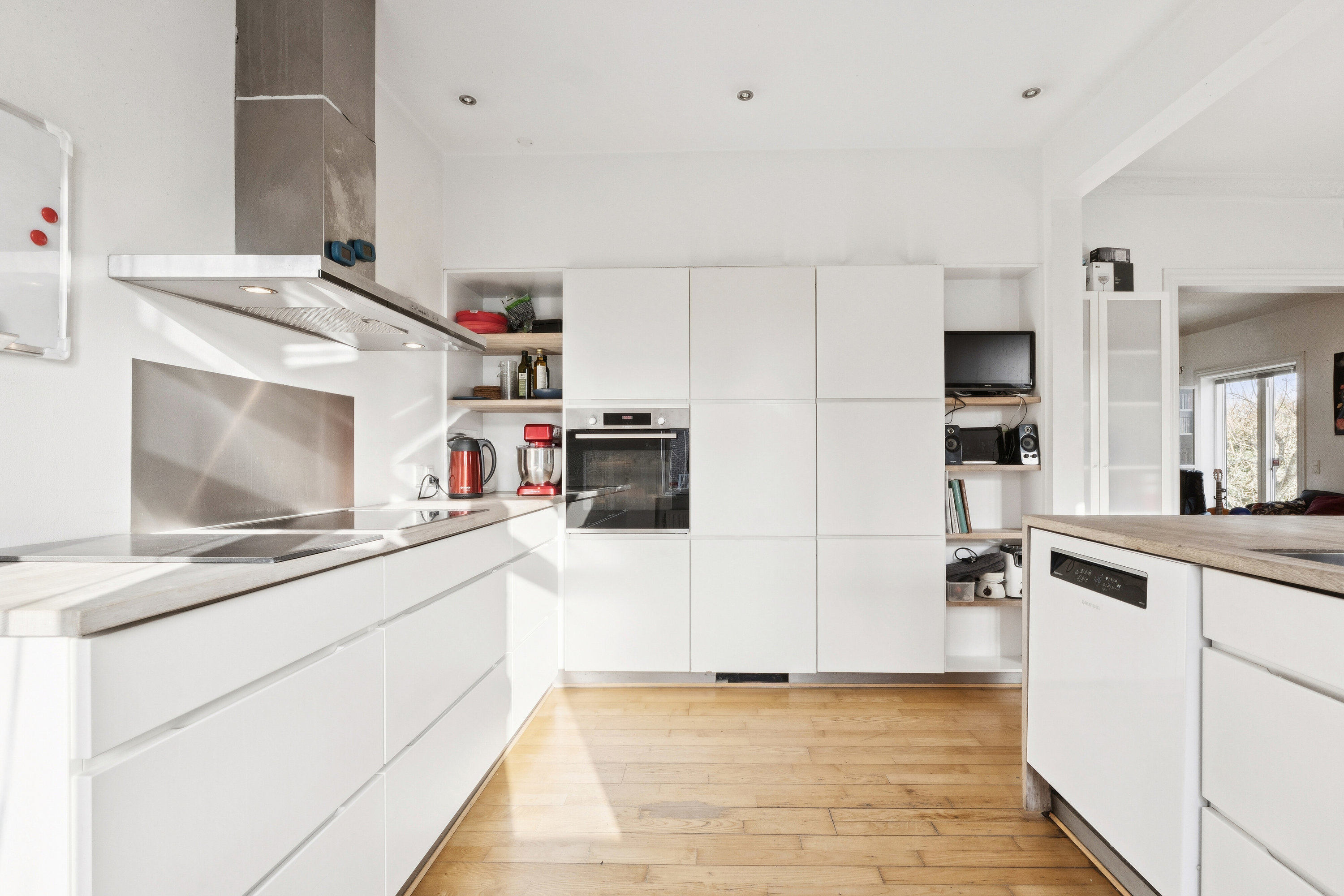 Fremhævet køkken billede i fuldskærmstilstand. Billede af Magnoliavej 31, 8260 Viby J