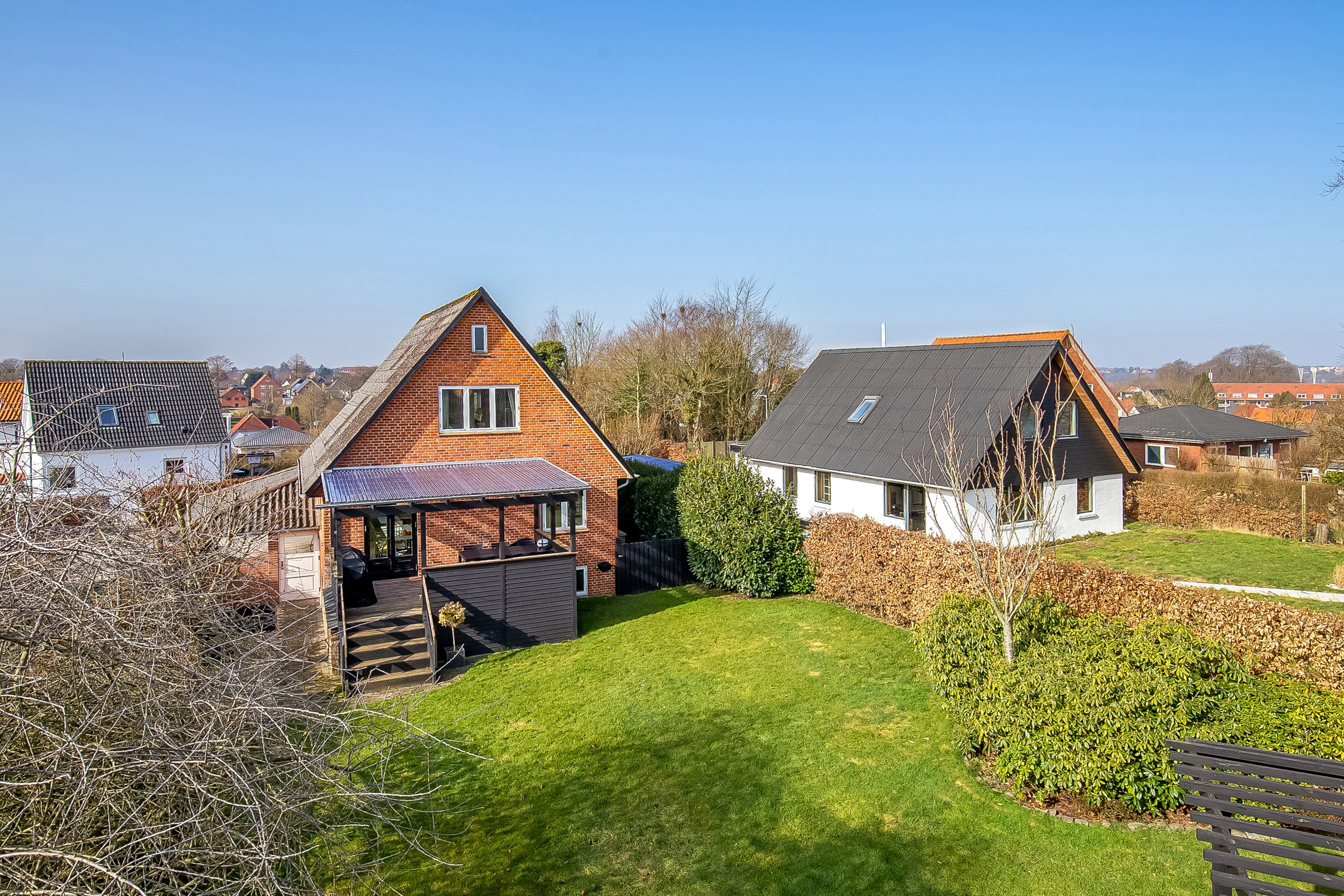 Fremhævet mastefoto billede i fuldskærmstilstand. Billede af A.M.G. Friis Vej 16, 6000 Kolding