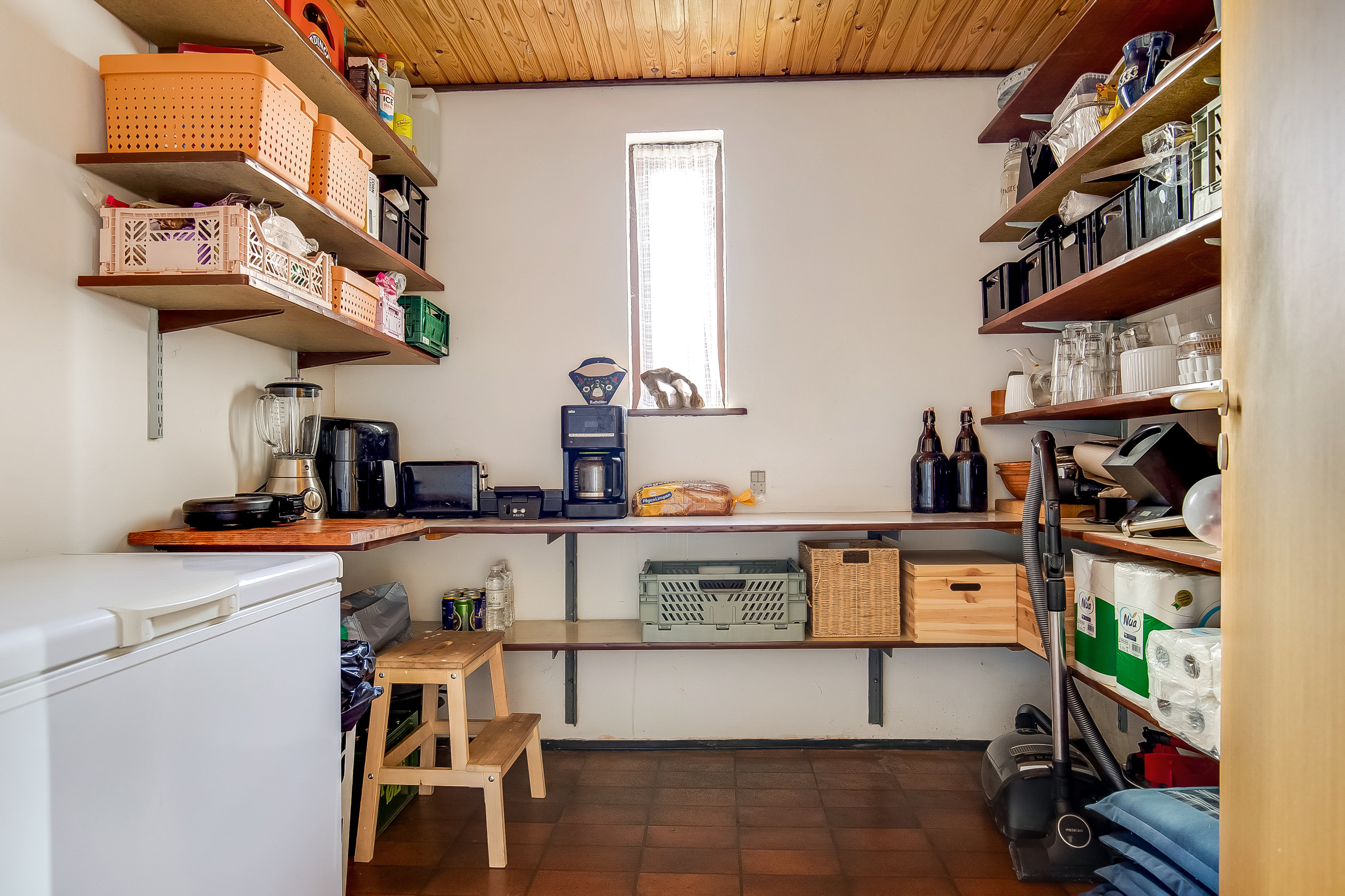 Fremhævet viktualierum billede i fuldskærmstilstand. Billede af Ødisvej 13, 6580 Vamdrup