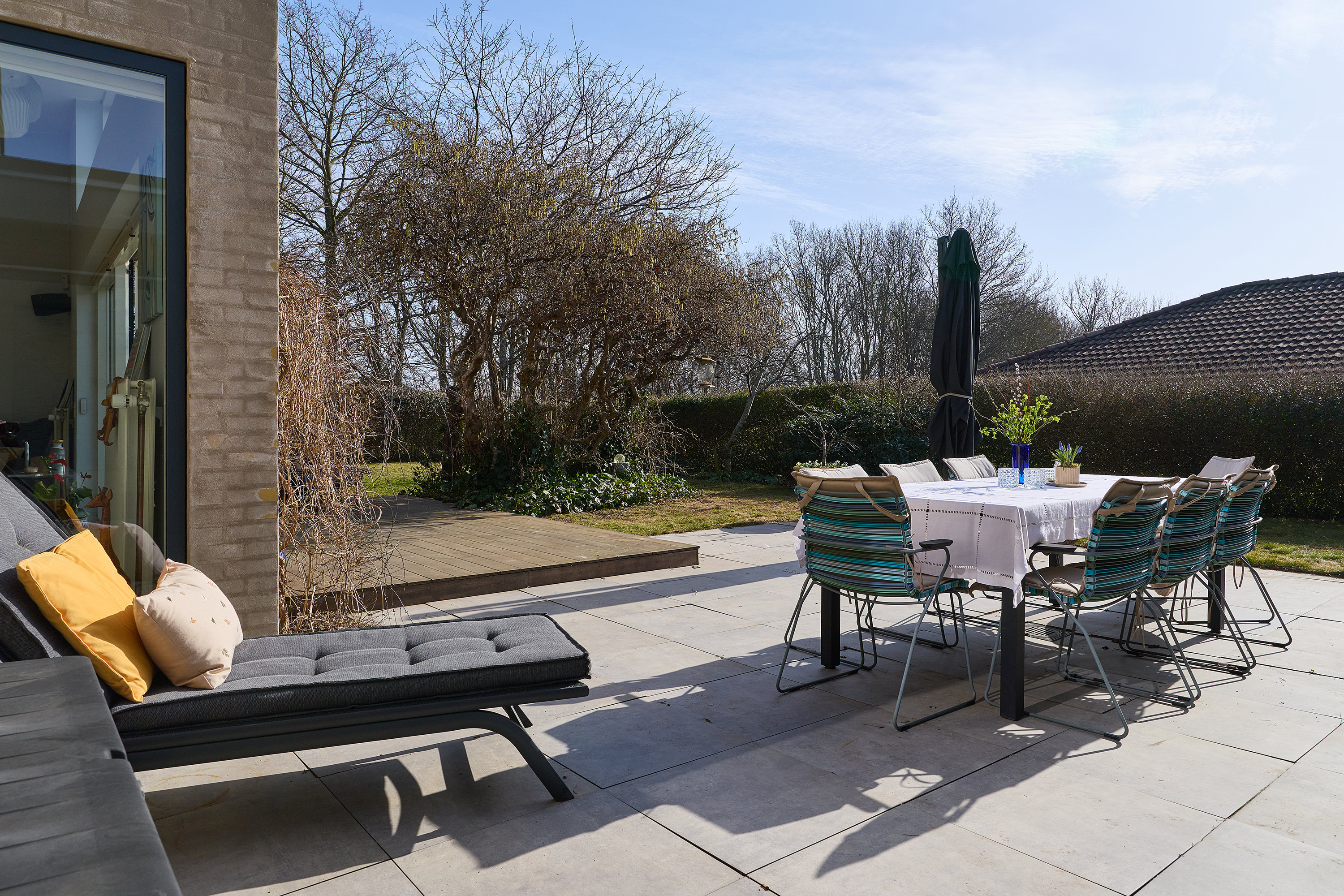 Fremhævet terrasse billede i fuldskærmstilstand. Billede af Tulipanvej 12, 3600 Frederikssund