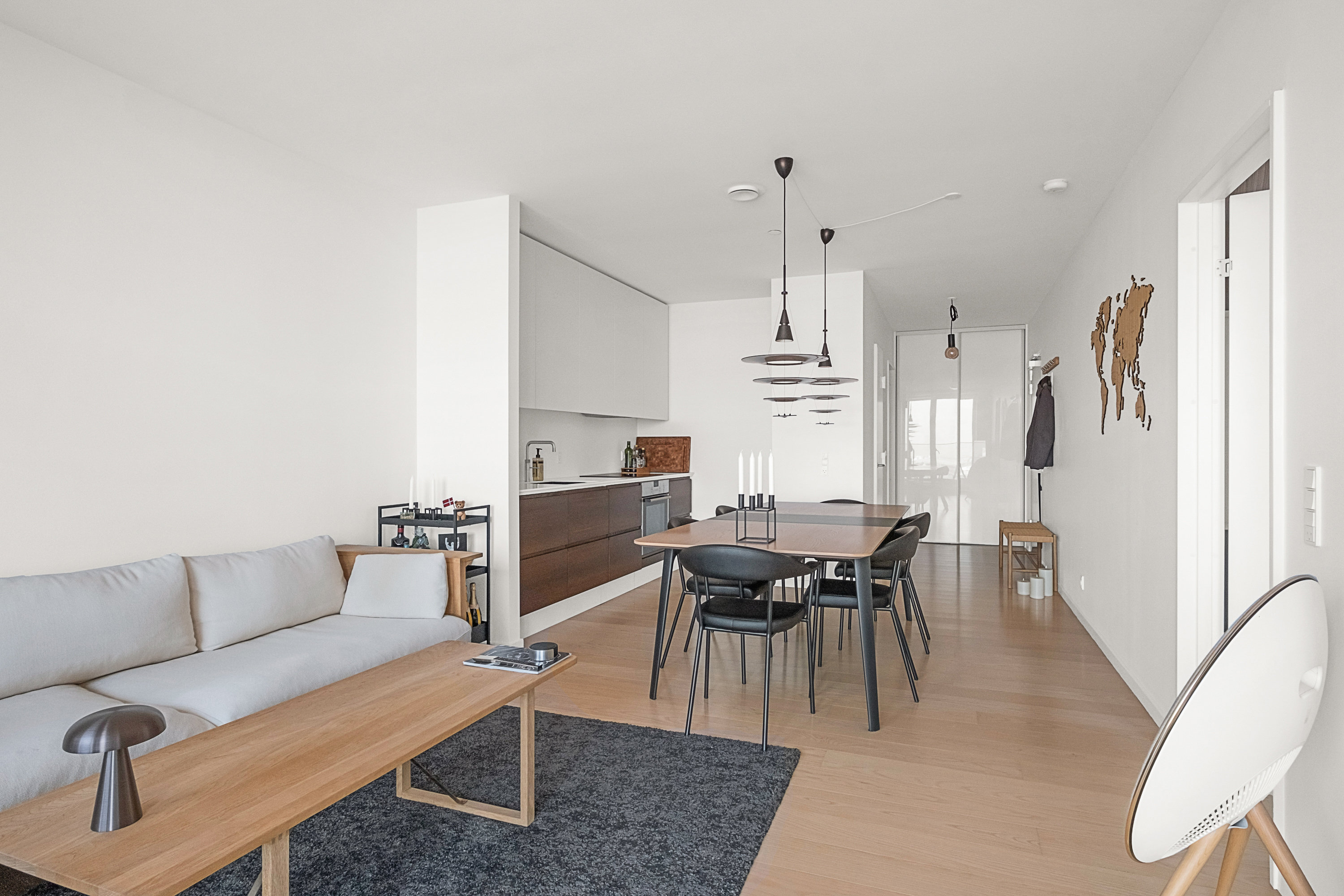 Fremhævet stue billede i fuldskærmstilstand. Billede af Ceres Allé 7, 14. 1., 8000 Aarhus C