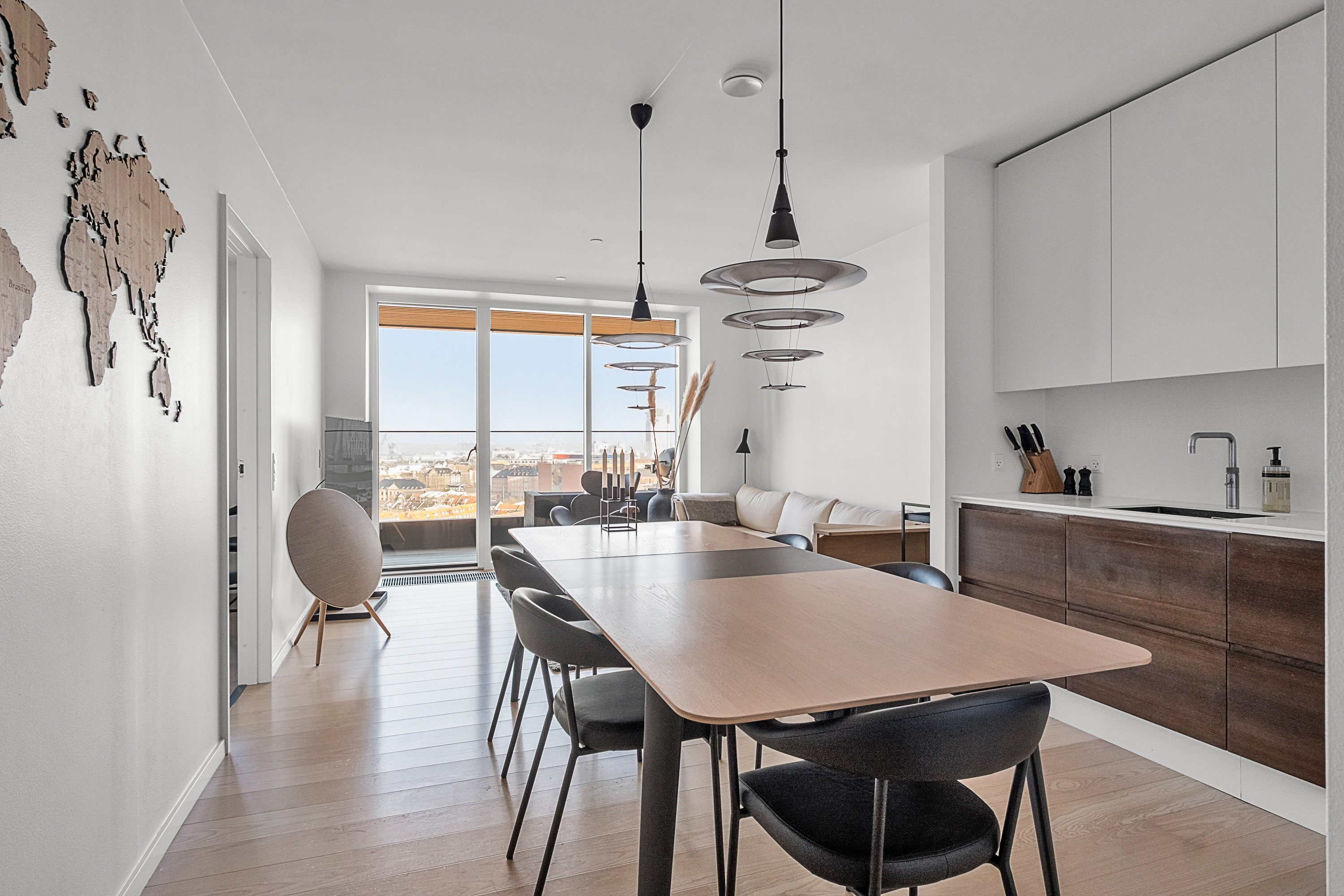 Fremhævet køkken alrum billede i fuldskærmstilstand. Billede af Ceres Allé 7, 14. 1., 8000 Aarhus C