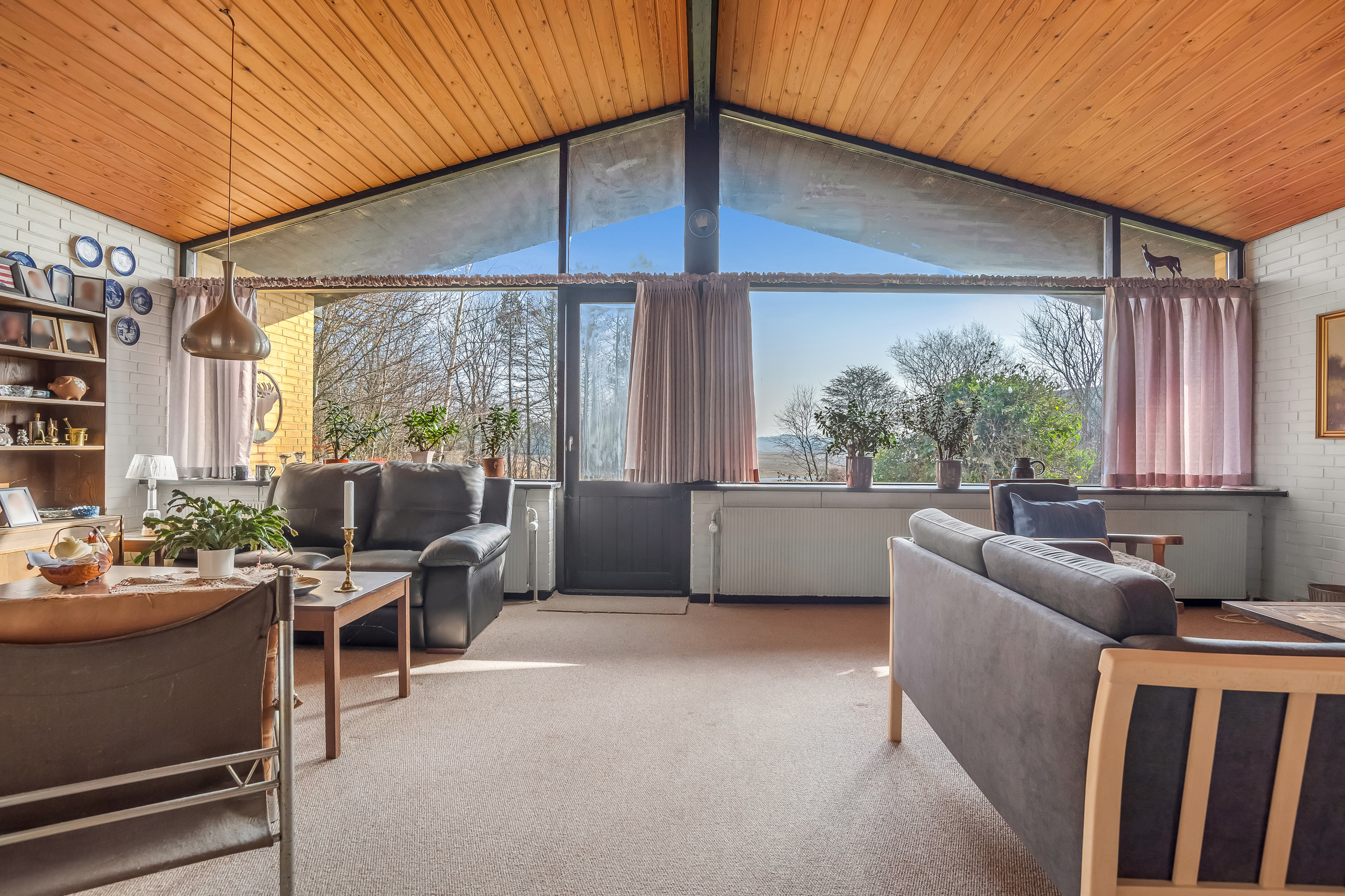 Fremhævet stue billede i fuldskærmstilstand. Billede af Vognstrupvej 7, 7550 Sørvad