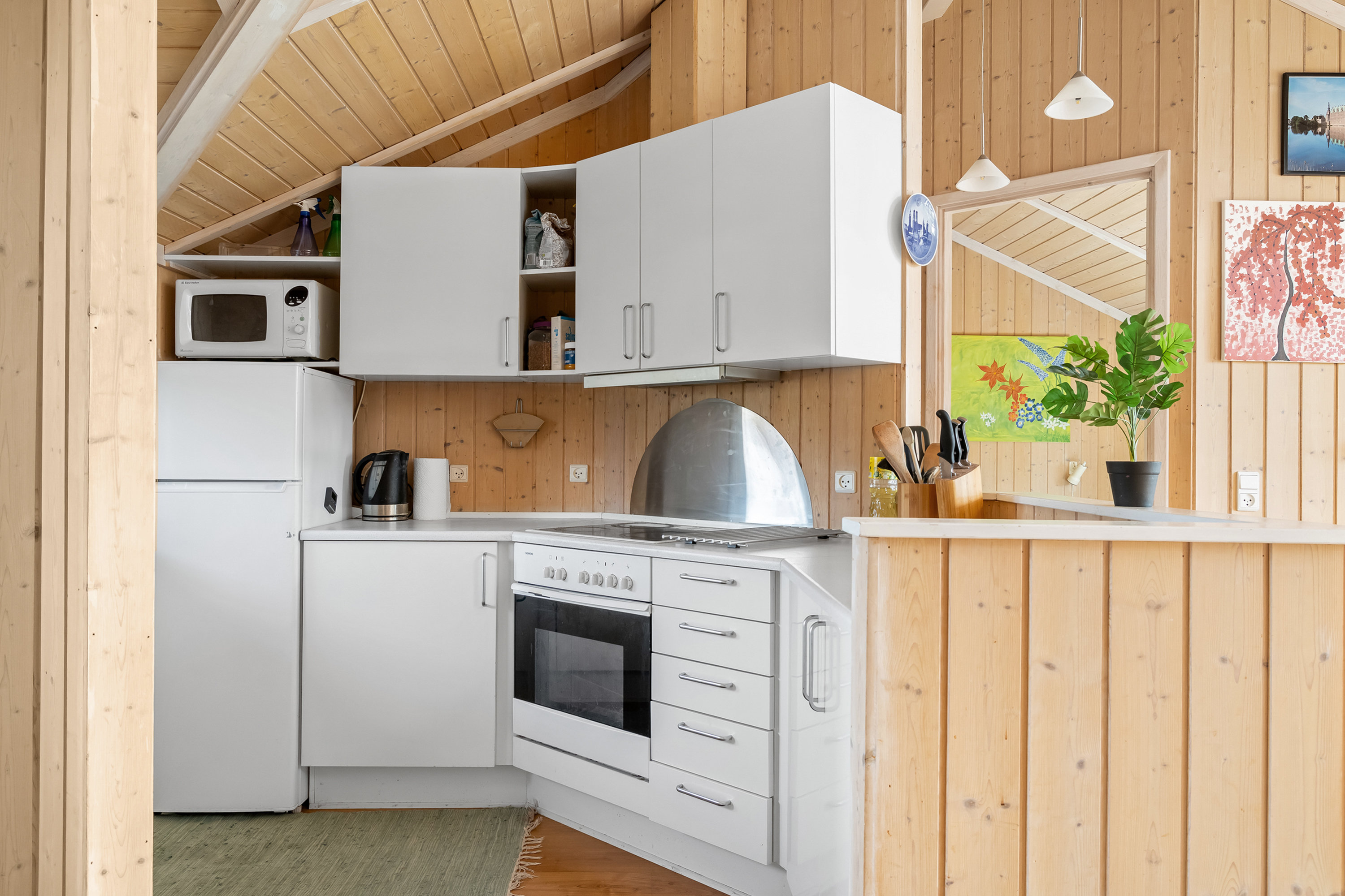 Fremhævet køkken alrum billede i fuldskærmstilstand. Billede af Strandlinien 10, Gerlev Strandpark, 3630 Jægerspris