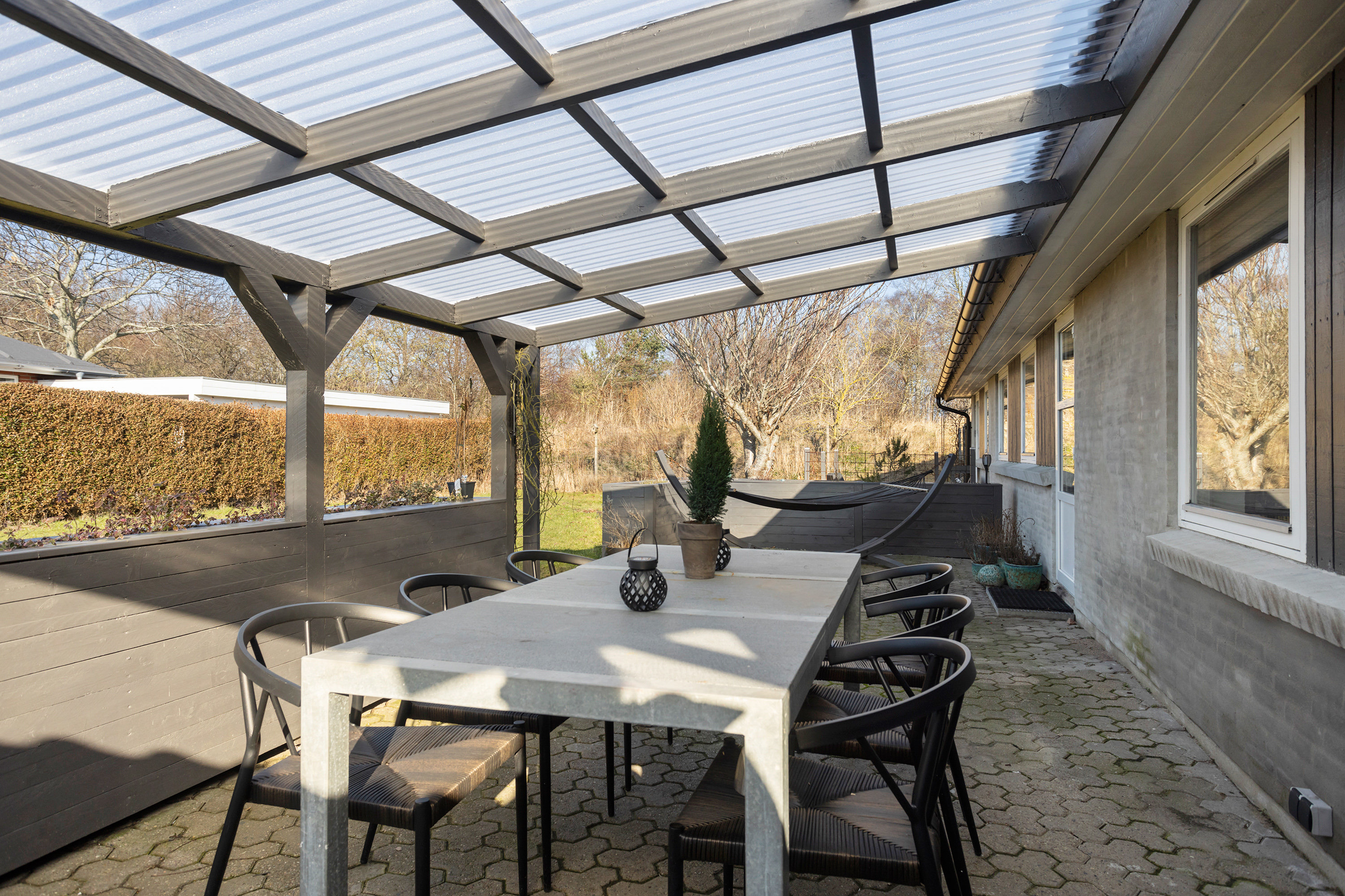 Fremhævet overdækket terrasse billede i fuldskærmstilstand. Billede af Jyllandsgade 60, 9900 Frederikshavn