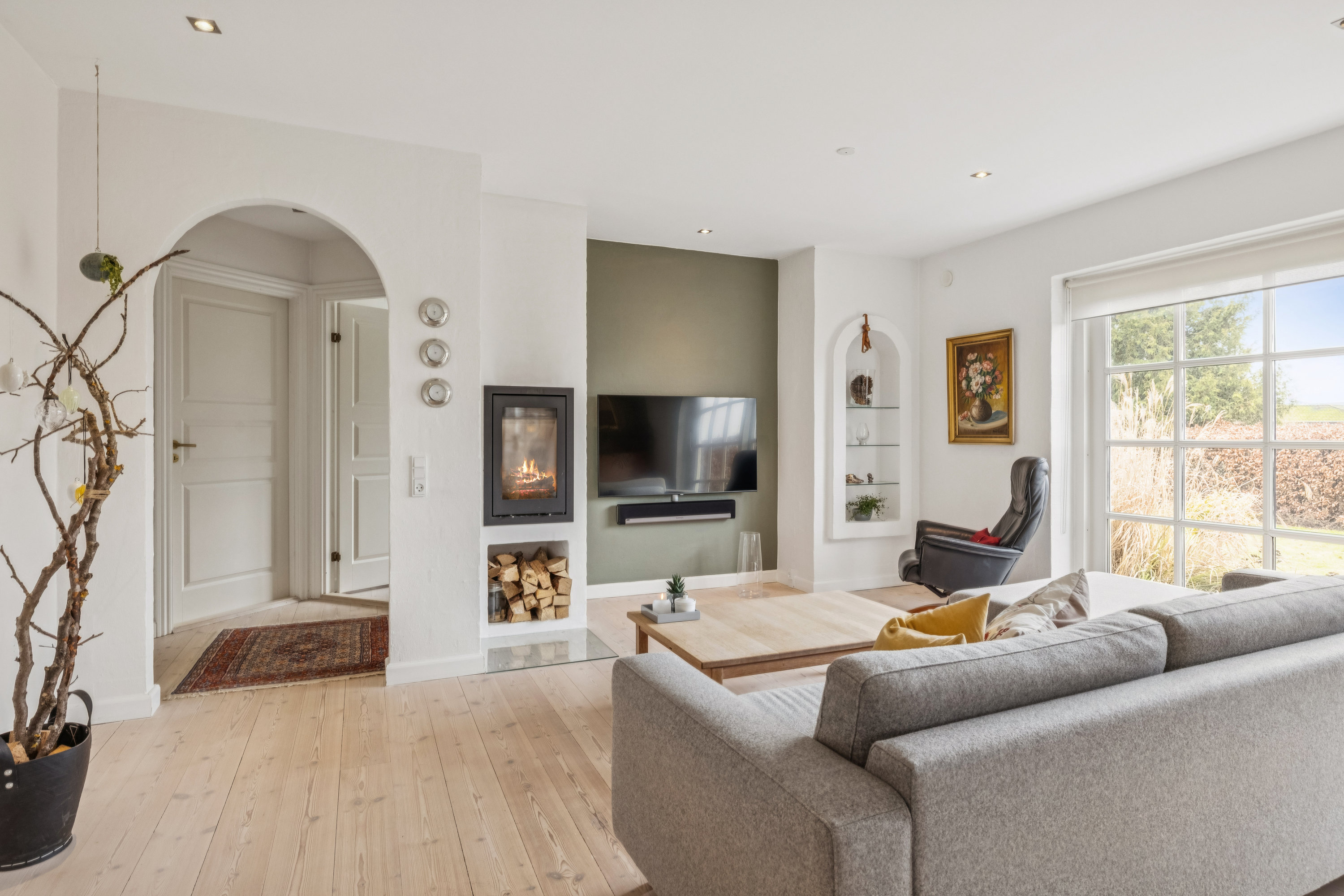 Fremhævet stue billede i fuldskærmstilstand. Billede af Vibevej 8, 8410 Rønde