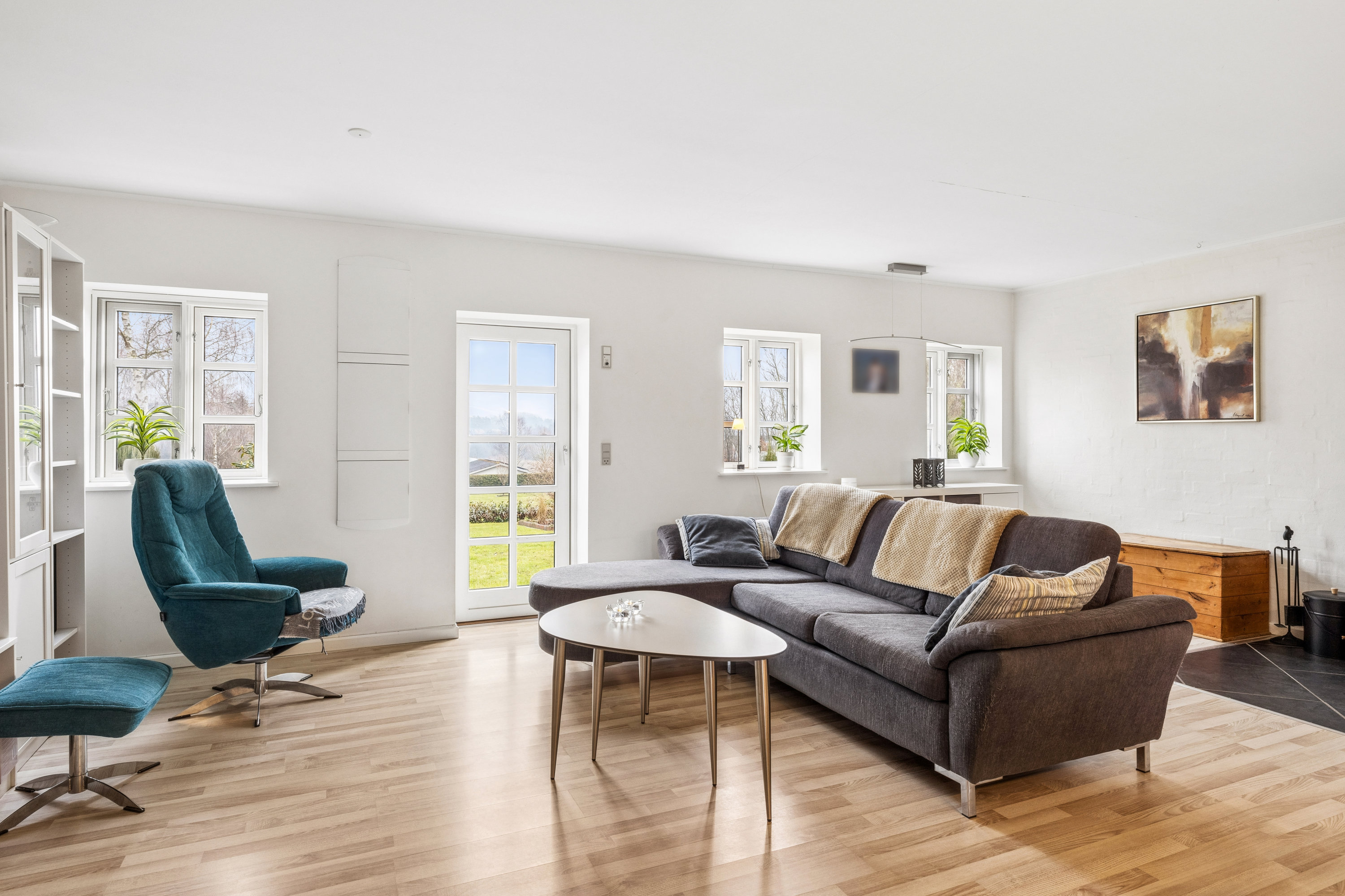 Fremhævet stue billede i fuldskærmstilstand. Billede af Birkedalvej 24, Skindbjerg, 8500 Grenaa