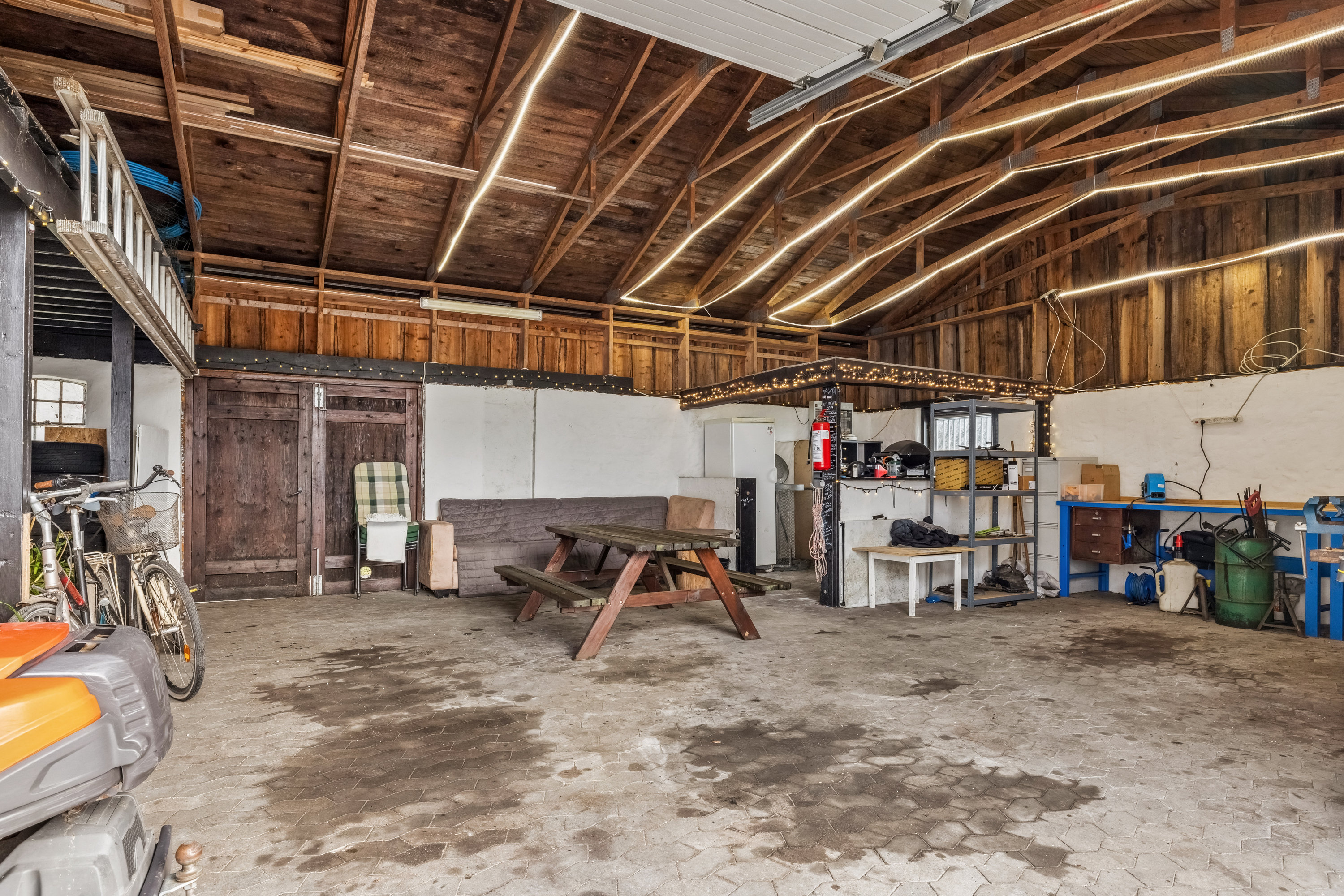 Fremhævet stald billede i fuldskærmstilstand. Billede af Birkedalvej 24, Skindbjerg, 8500 Grenaa